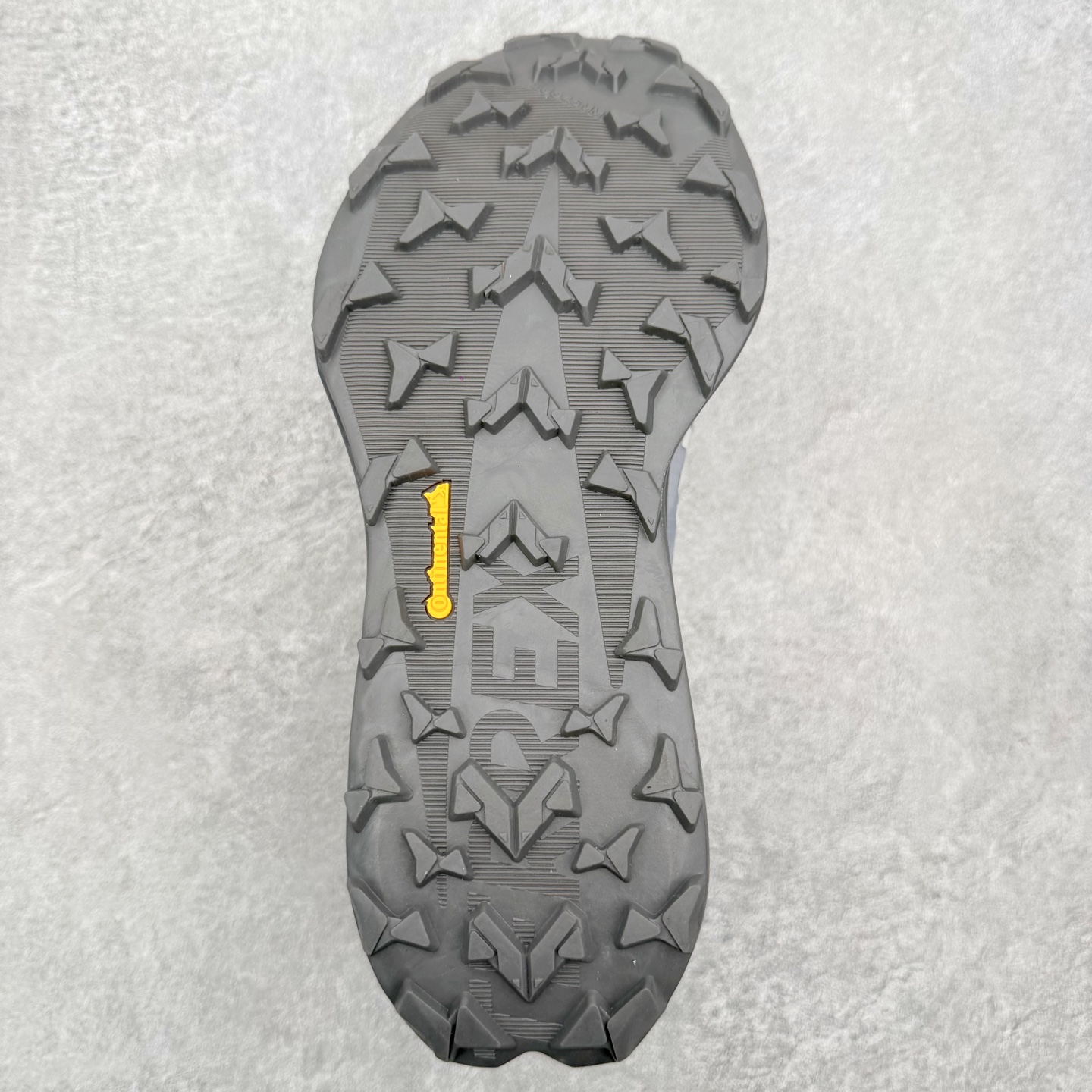 AD Terrex Agravic speed ultra 2 舒适耐用跑步鞋 运动休闲跑鞋 采用较薄的