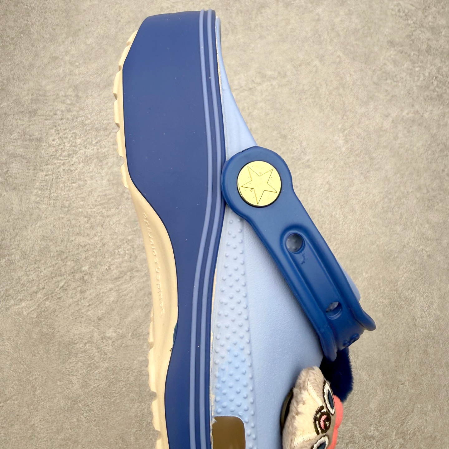 Disney 疯狂动物城 x Crocs Classic clog 卡骆驰联名限定合作系列EVA云朵一脚