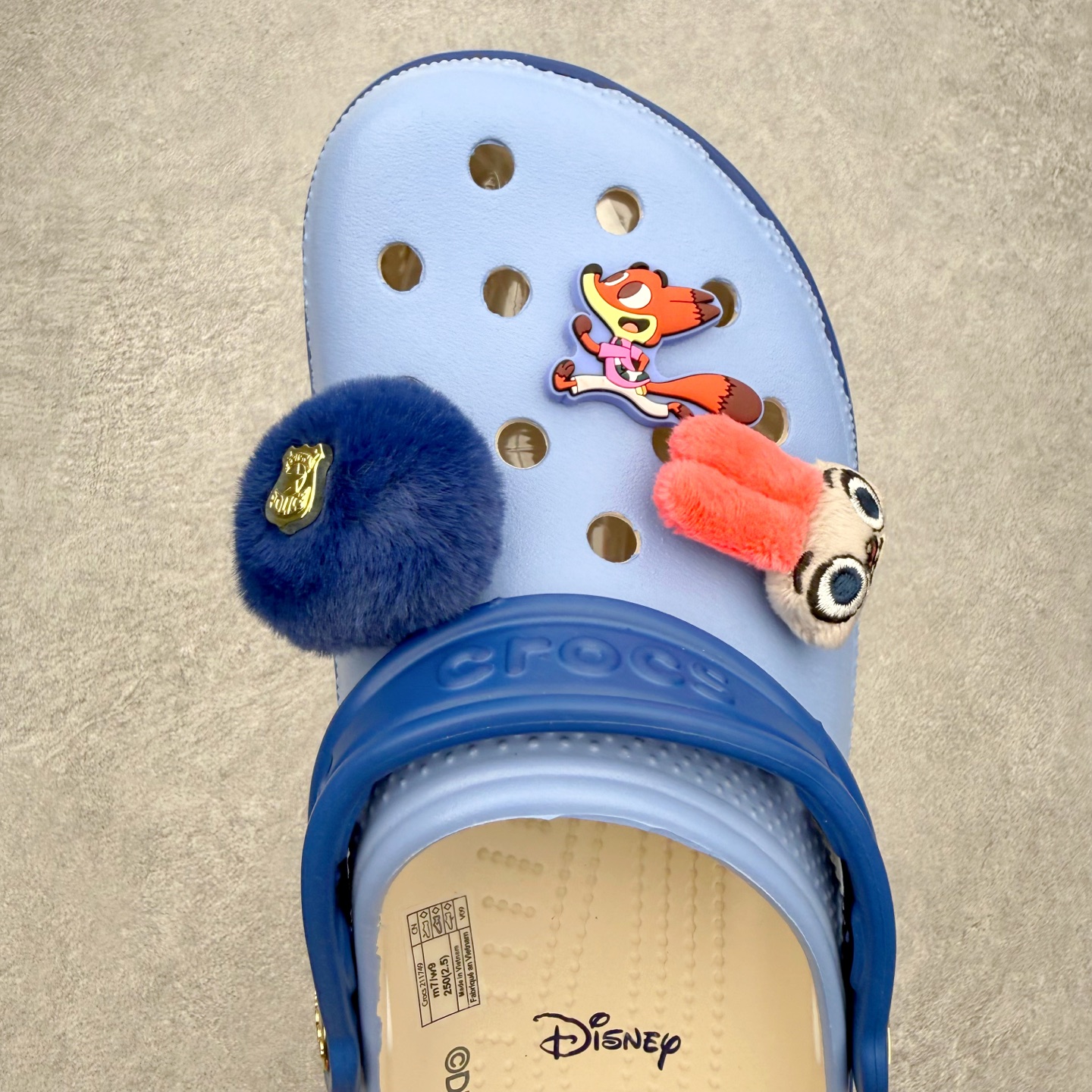Disney 疯狂动物城 x Crocs Classic clog 卡骆驰联名限定合作系列EVA云朵一脚