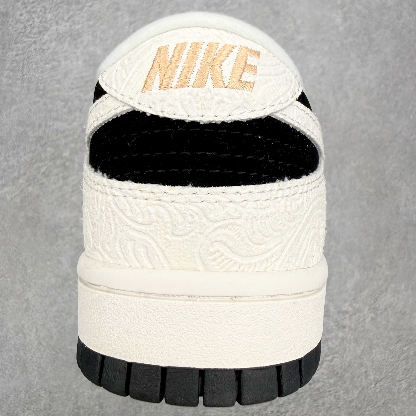 ＃F版 NK Dunk Low 马年限定 白黑浮雕 IF3944-001 实力大厂出品 新配色陆续开发 