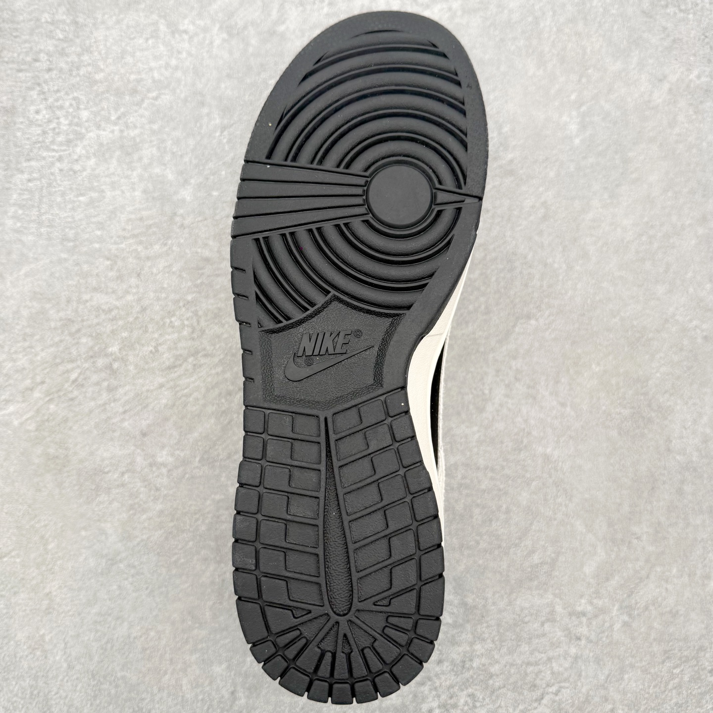 ＃F版 NK Dunk Low 马年限定 白黑浮雕 IF3944-001 实力大厂出品 新配色陆续开发 