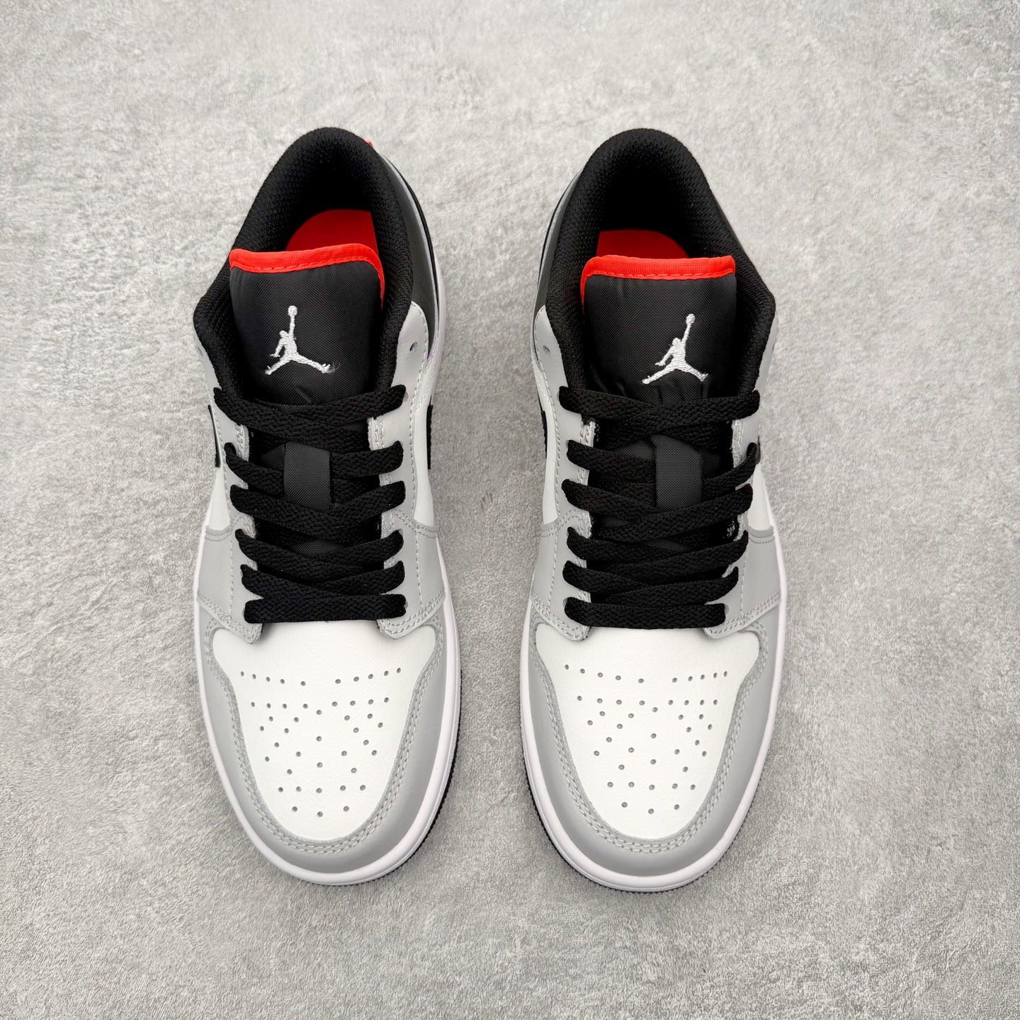 Air Jordan AJ1 Low 低帮 黑灰红 -045 终端优势供应 市面中低帮最具代表性版本没有
