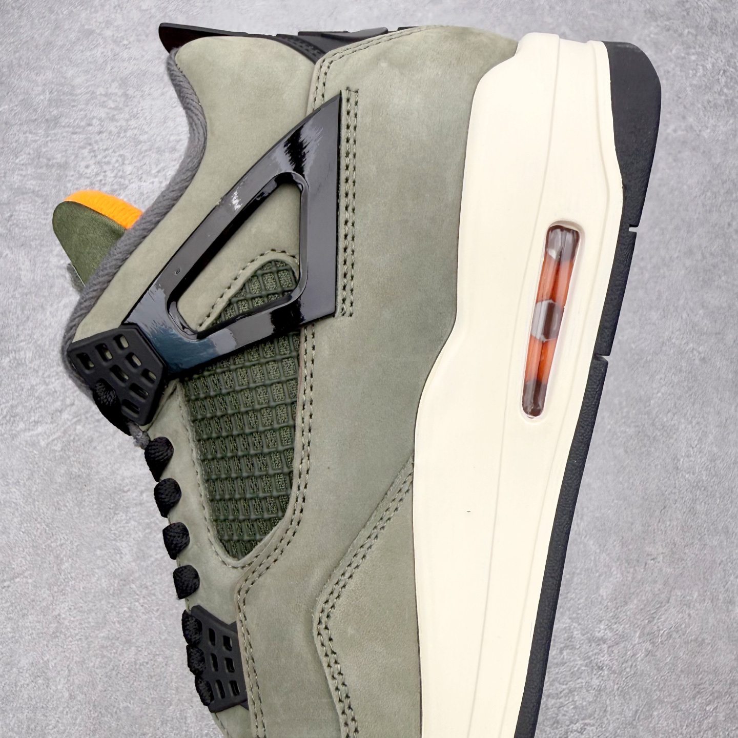 UNDEFEATED x Air Jordan AJ4 联名军绿黑 IB1519-200 原厂头层皮料 