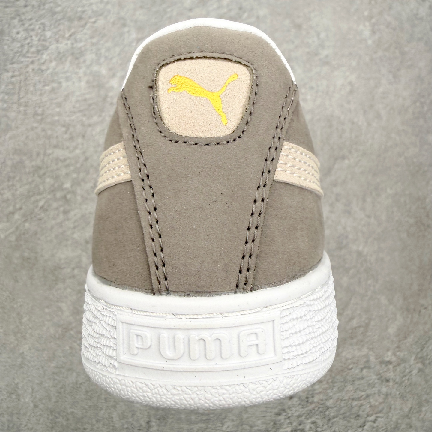 ＃福利特价‼️PUMA SUEDE XL 彪马新款面包鞋男女同款复古休闲板鞋 赠送一双鞋带 鞋身通体采用