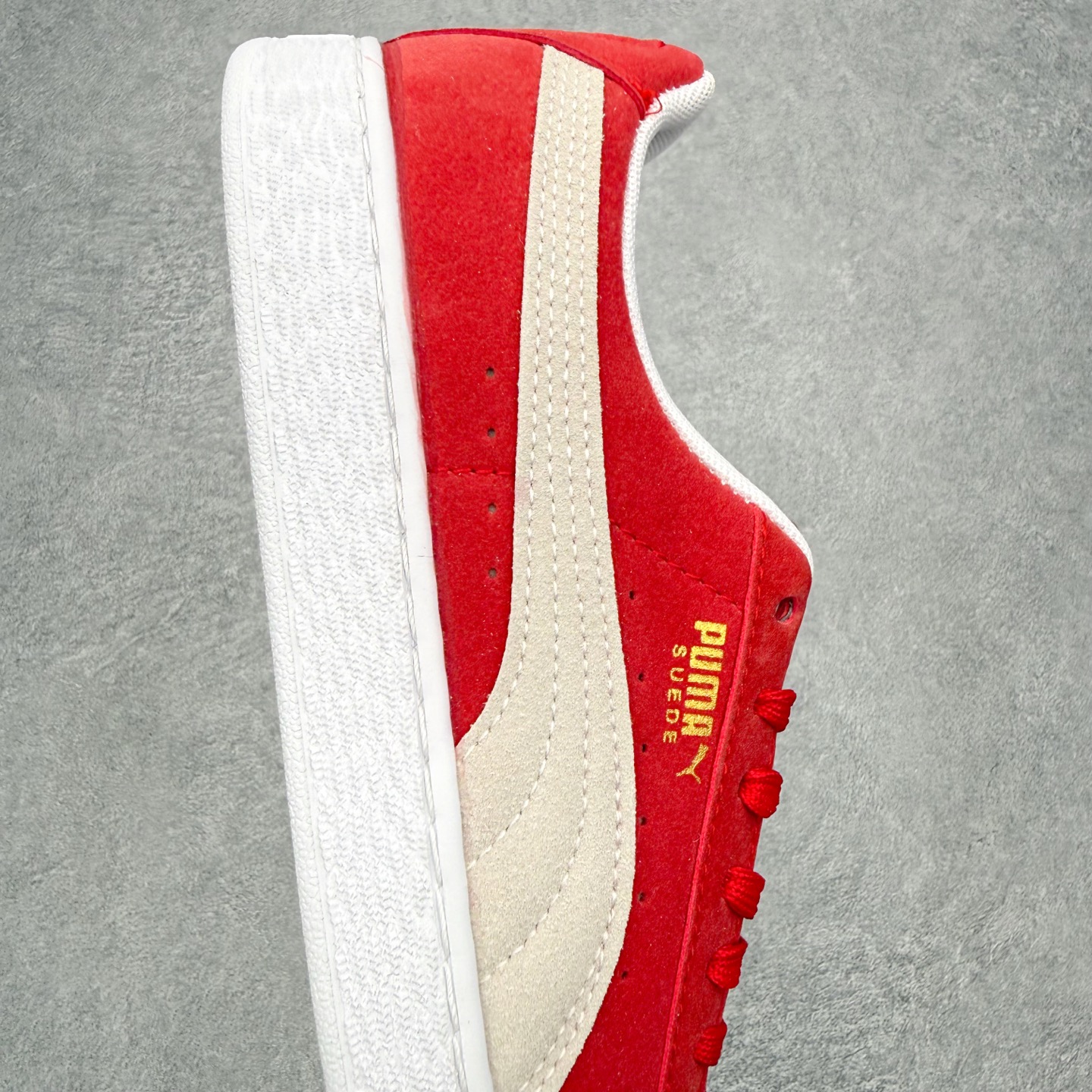 ＃福利特价‼️PUMA SUEDE XL 彪马新款面包鞋男女同款复古休闲板鞋 赠送一双鞋带 鞋身通体采用