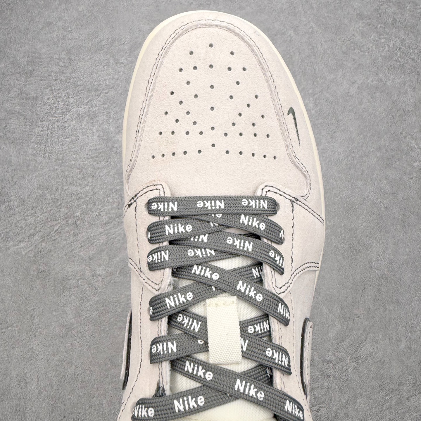＃福利特价‼️Air Jordan AJ1 Low 低帮联名定制配色 原厂内置气垫魔块 A模大底 头层小