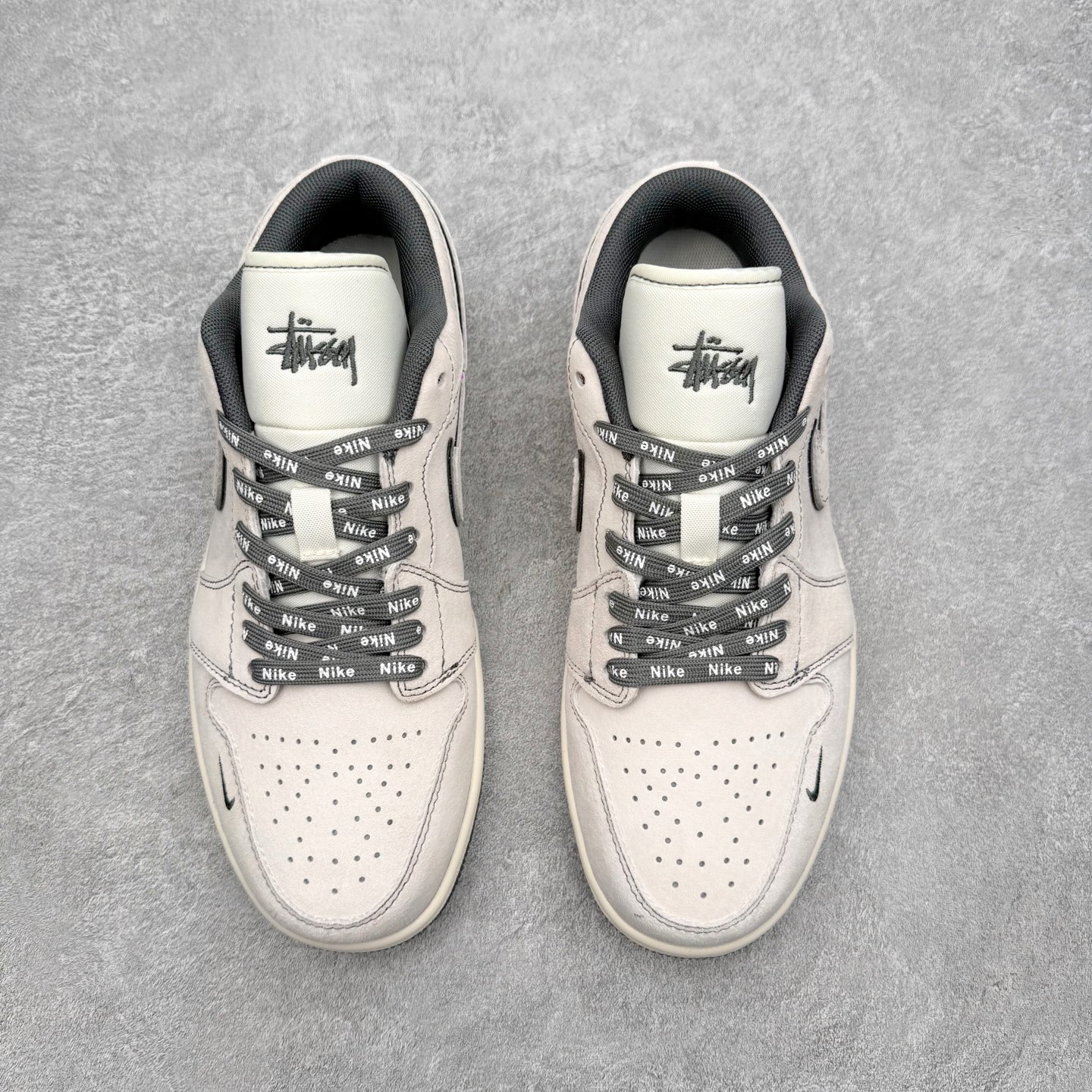 ＃福利特价‼️Air Jordan AJ1 Low 低帮联名定制配色 原厂内置气垫魔块 A模大底 头层小