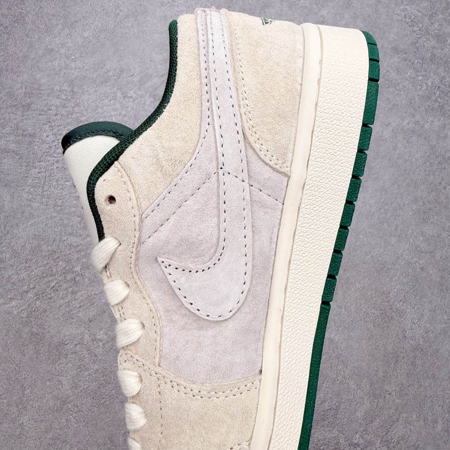 ＃福利特价‼️Air Jordan AJ1 Low 低帮联名定制配色 原厂内置气垫魔块 A模大底 头层小