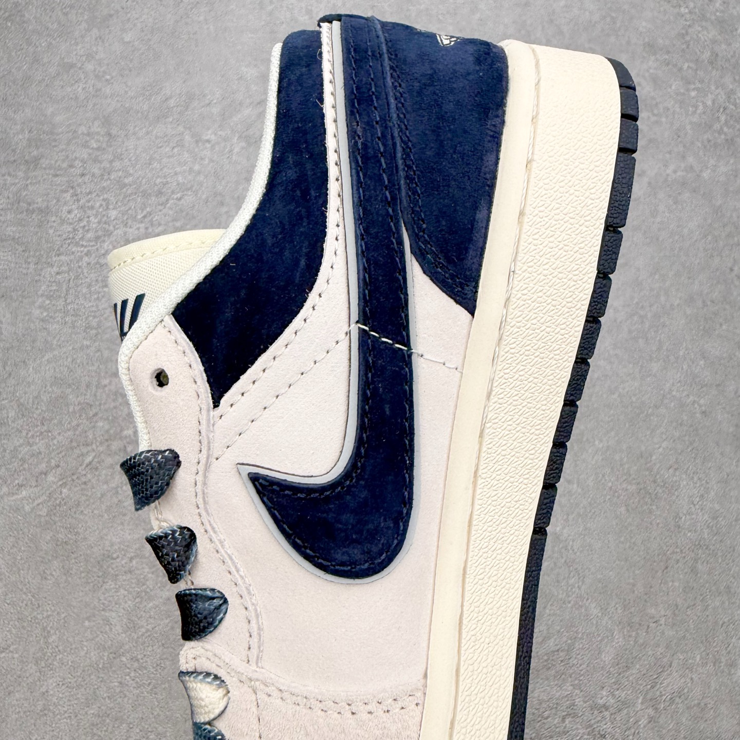 ＃福利特价‼️Air Jordan AJ1 Low 低帮联名定制配色 原厂内置气垫魔块 A模大底 头层小
