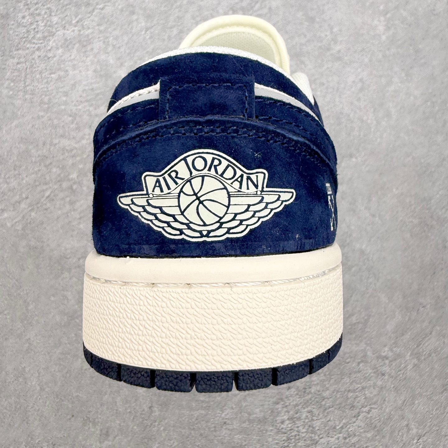 ＃福利特价‼️Air Jordan AJ1 Low 低帮联名定制配色 原厂内置气垫魔块 A模大底 头层小