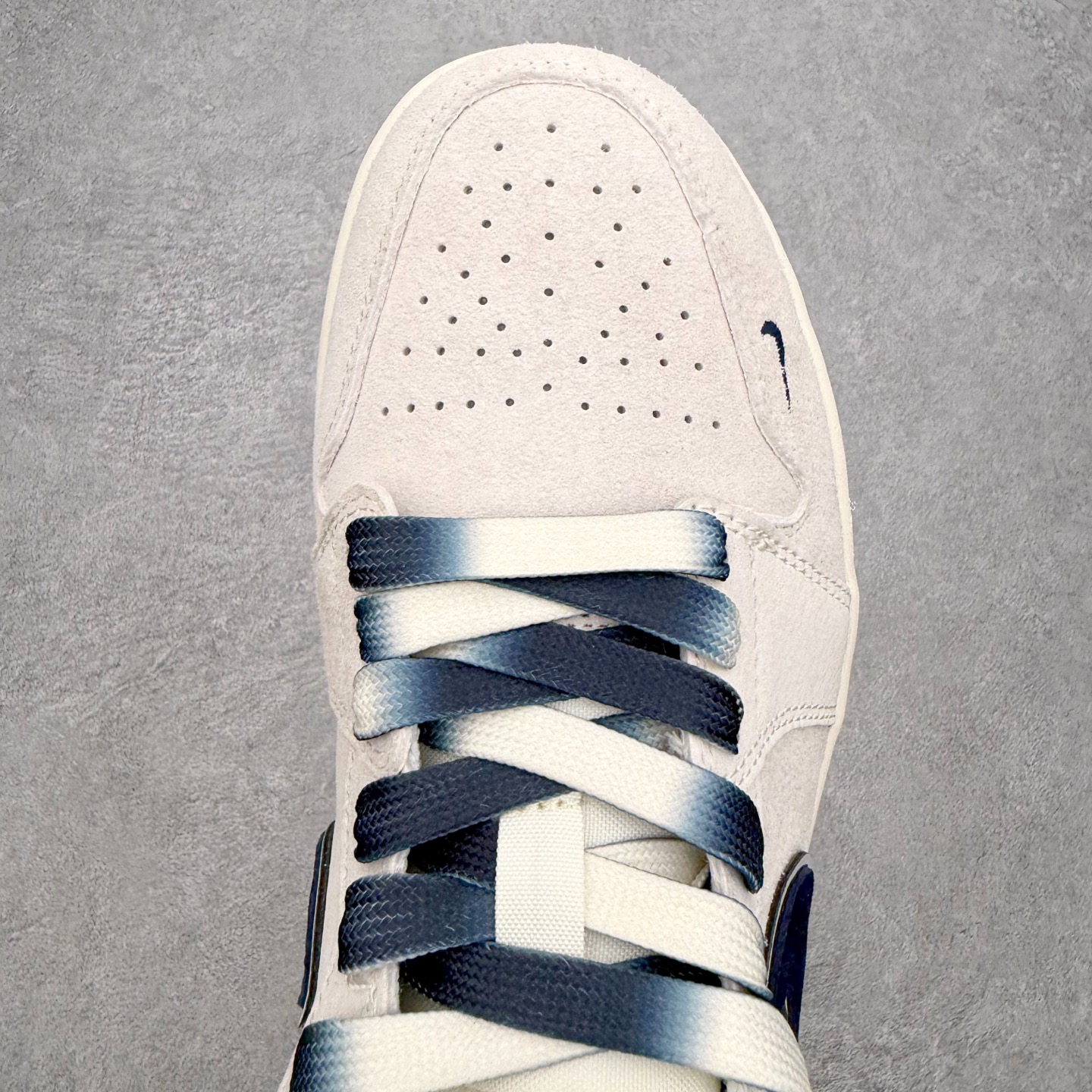＃福利特价‼️Air Jordan AJ1 Low 低帮联名定制配色 原厂内置气垫魔块 A模大底 头层小