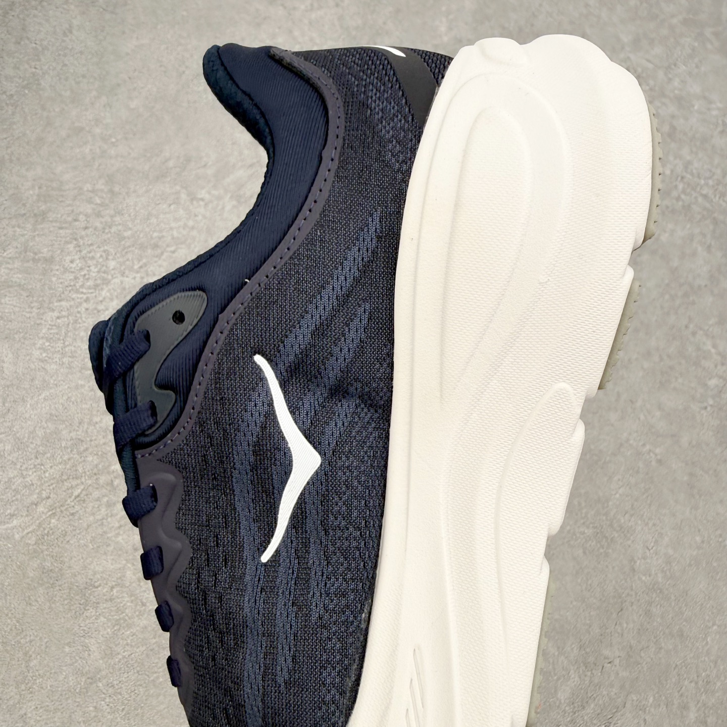 HOKA ONE ONE Bondi 9 WIDE 邦迪九代舒适防滑耐磨低帮休闲跑步鞋 HOKA ONE