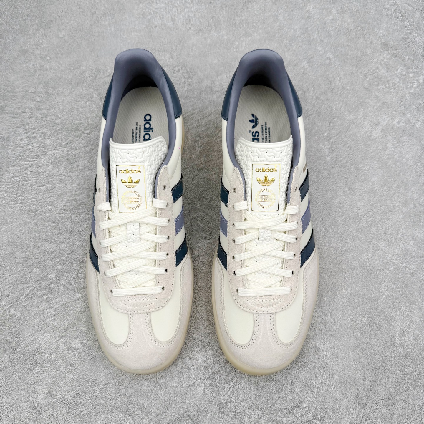 AD Gazelle Indoor Trainers 羚羊内训系列低帮复古百搭休闲运动德训风板鞋 IG1