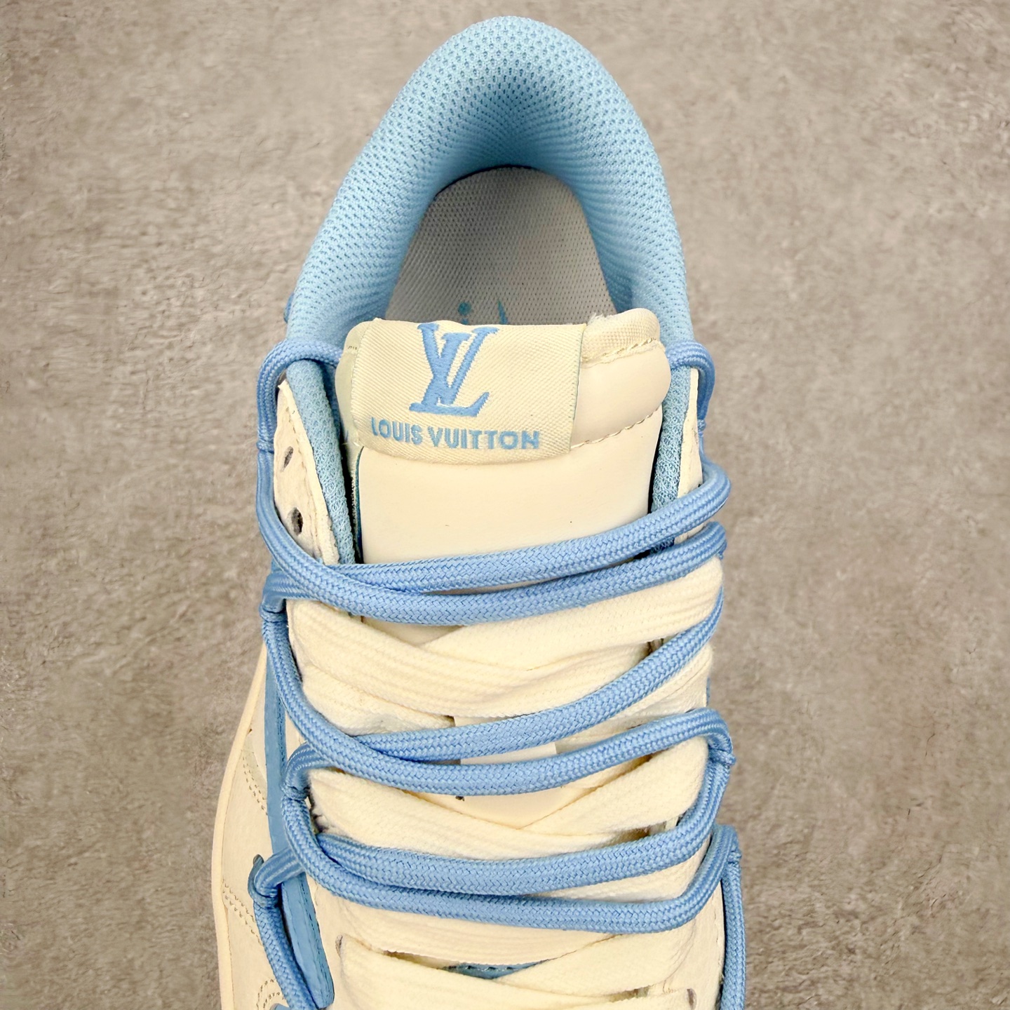 ＃福利特价‼️Air Jordan AJ1 Low 低帮倒钩联名定制配色 原厂内置气垫魔块 A模大底 头