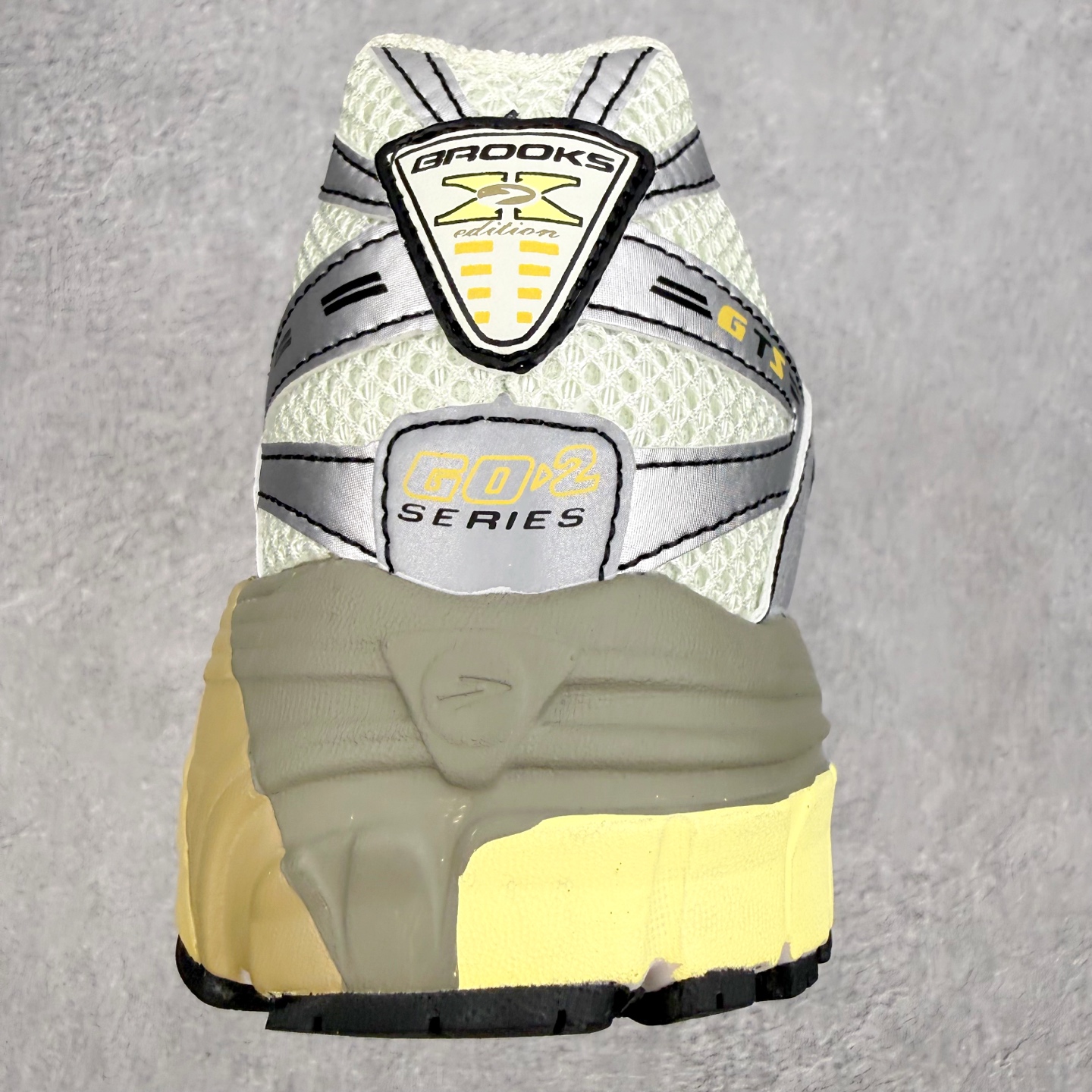 Brooks布鲁克斯 Adrenaline GTS 10 舒适贴合 跑步鞋 男女同款 Brooks 四大