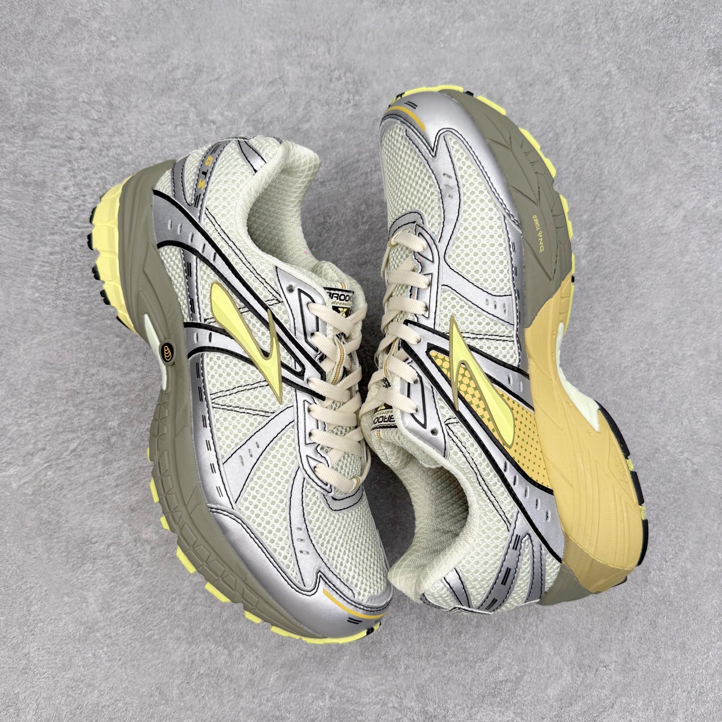 Brooks布鲁克斯 Adrenaline GTS 10 舒适贴合 跑步鞋 男女同款 Brooks 四大