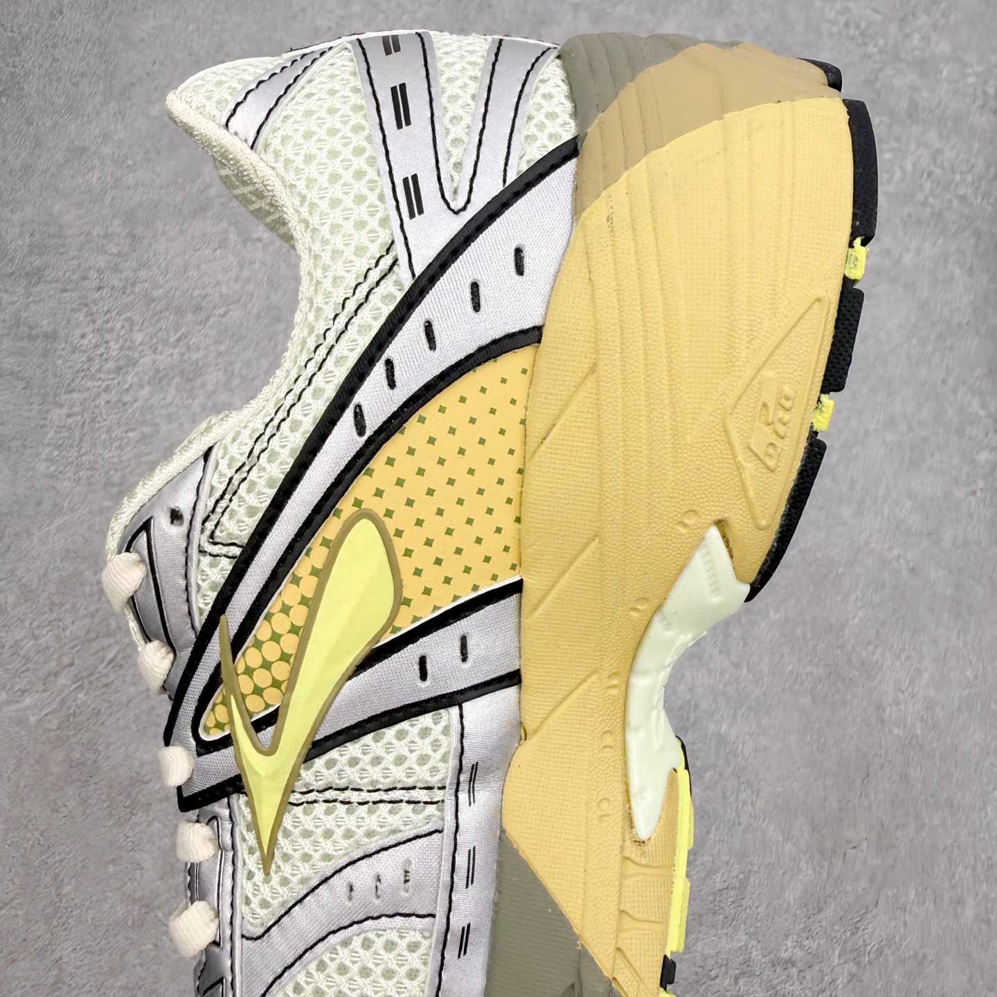 Brooks布鲁克斯 Adrenaline GTS 10 舒适贴合 跑步鞋 男女同款 Brooks 四大