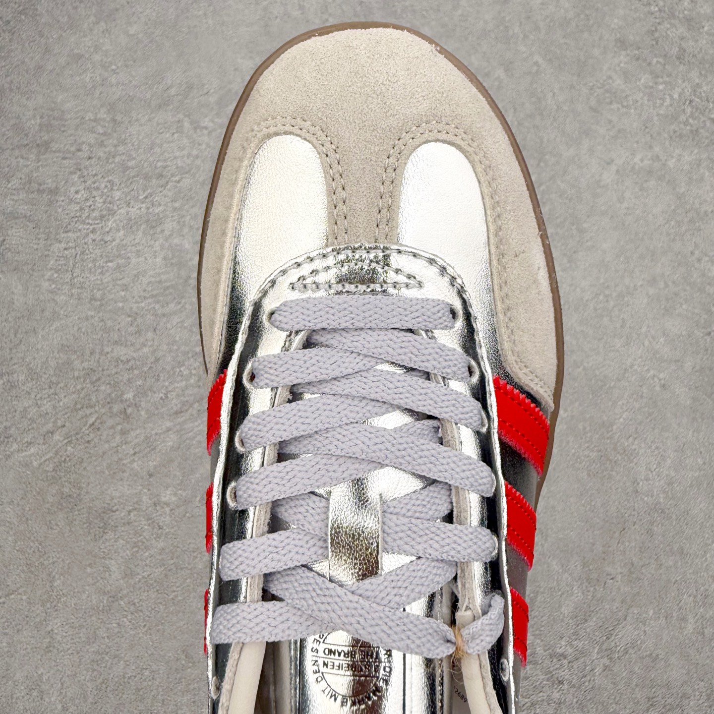 AD Gazelle Indoor Trainers 羚羊内训系列低帮复古百搭休闲运动德训风板鞋 JR2