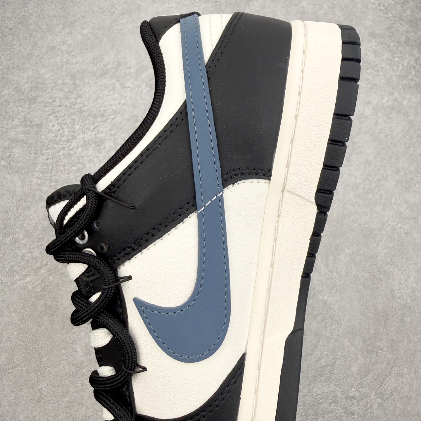 ＃YC纯原 NK Dunk Low 浩瀚星辰 BB0620-122 当夜幕低垂，深邃的海军蓝如同无垠的深