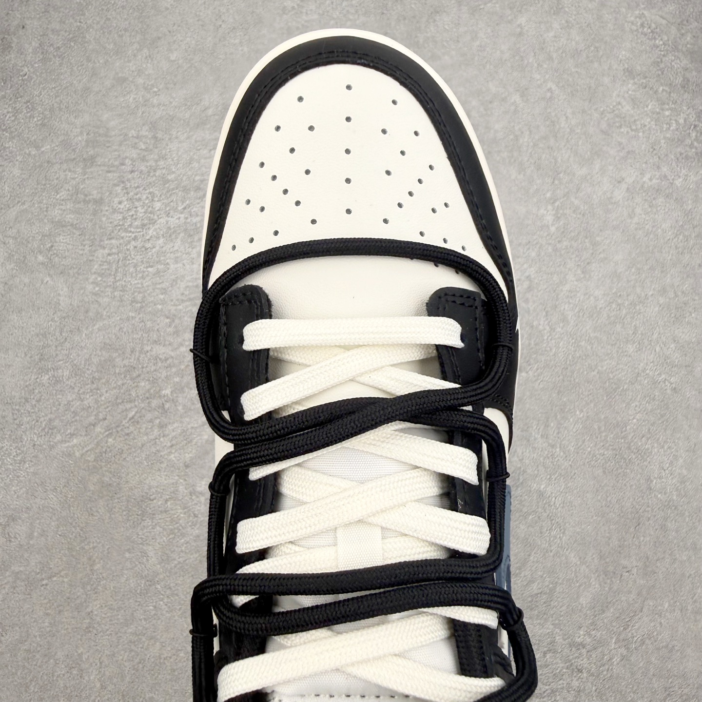 ＃YC纯原 NK Dunk Low 浩瀚星辰 BB0620-122 当夜幕低垂，深邃的海军蓝如同无垠的深