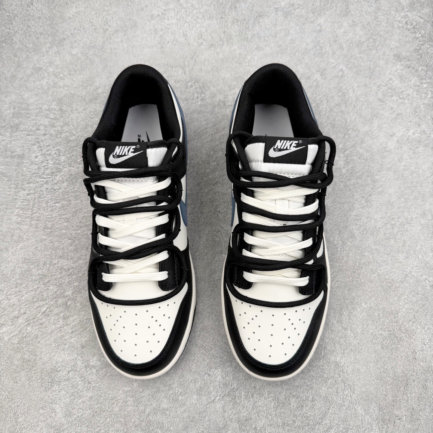 ＃YC纯原 NK Dunk Low 浩瀚星辰 BB0620-122 当夜幕低垂，深邃的海军蓝如同无垠的深