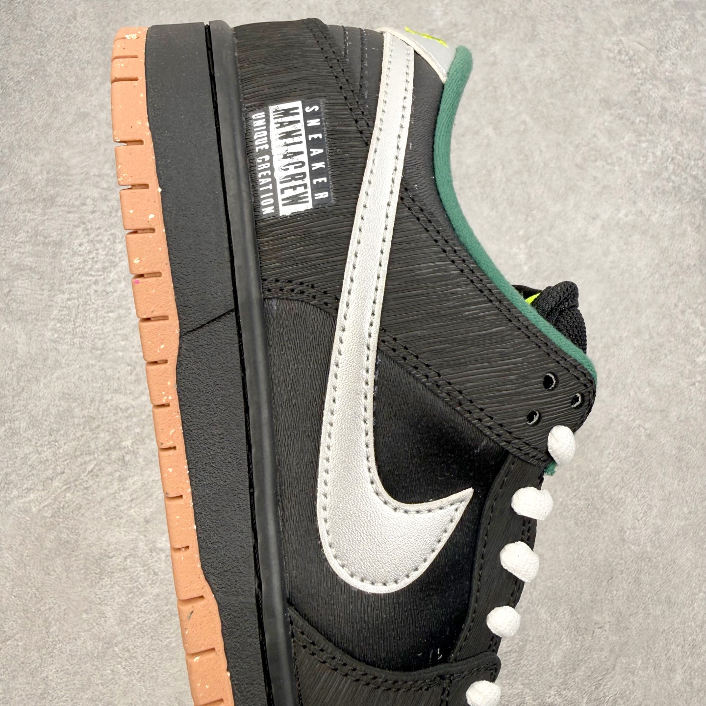 ＃YC纯原 NK SB Dunk Low 银雾 FQ7585-200 当纯粹的黑夜褪去浮华，硬朗的黑色皮