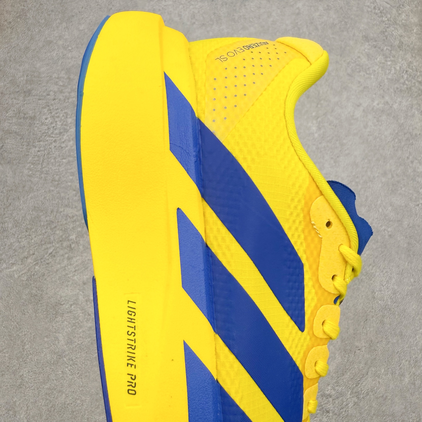 AD Adizero EVO SL M 马拉松竞速专业跑鞋 KK3673 CELERMESH针织网面非常