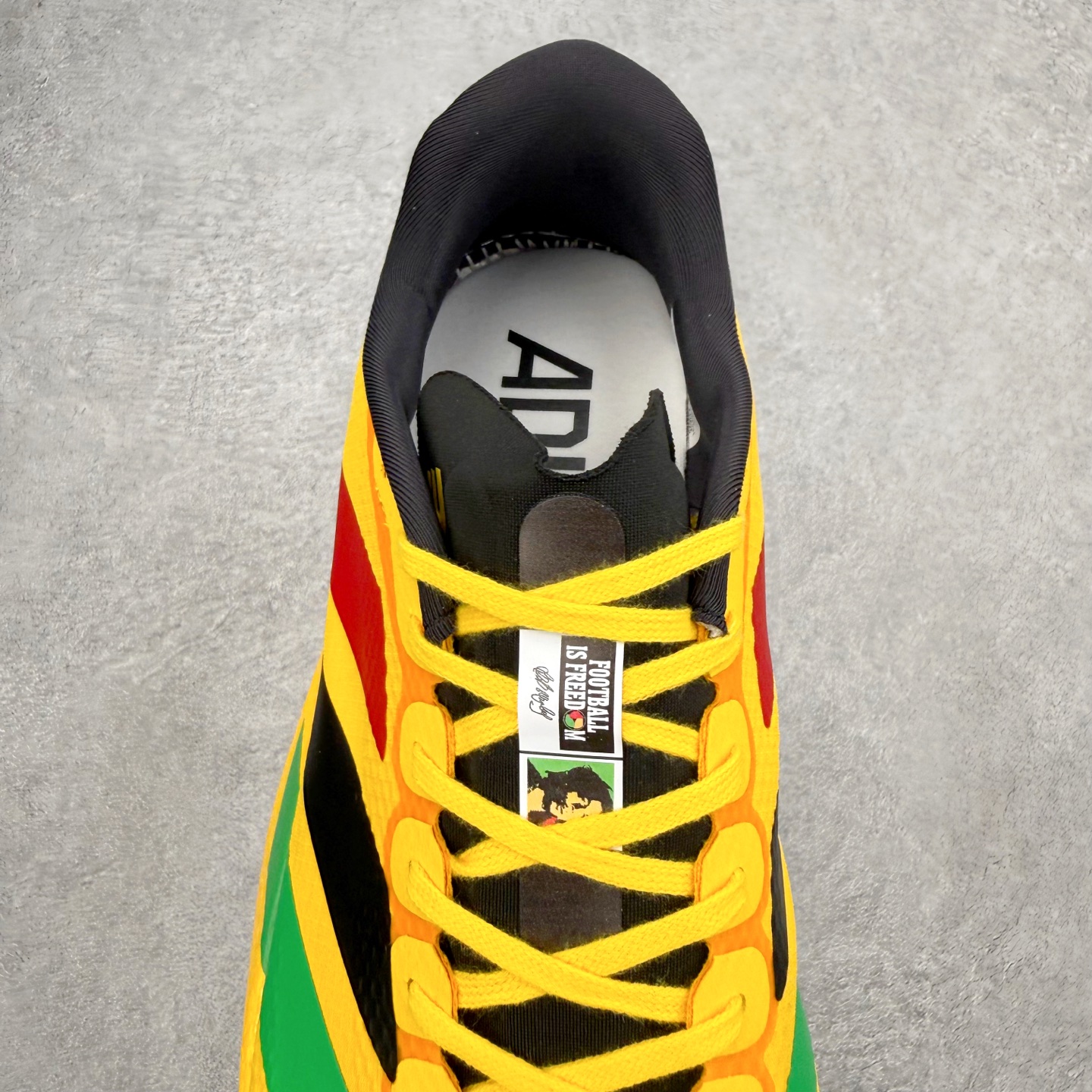 AD Adizero EVO SL M 马拉松竞速专业跑鞋 KJ3625 CELERMESH针织网面非常