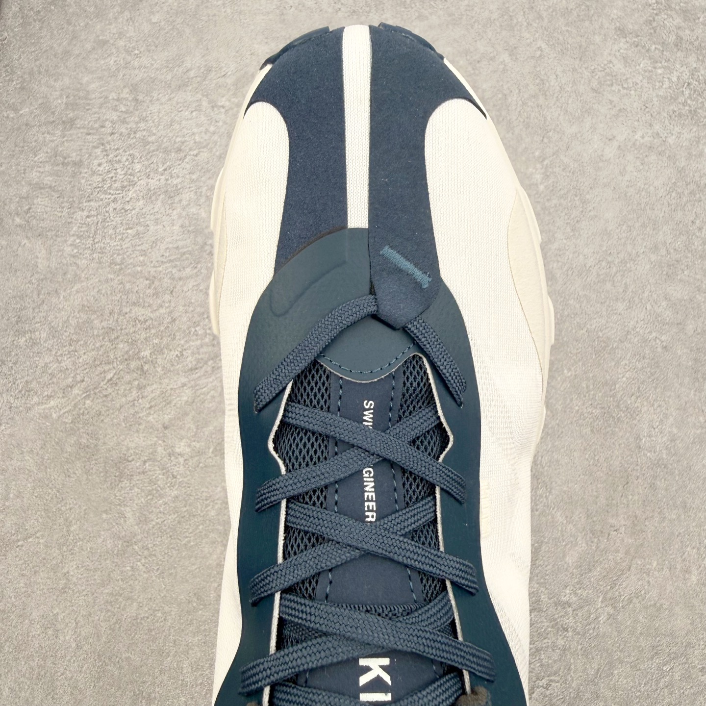 On x KITH K-Tech 1 昂跑舒适贴合透气跑步鞋 四层组合大底 原数据开版 这款联名跑鞋采用