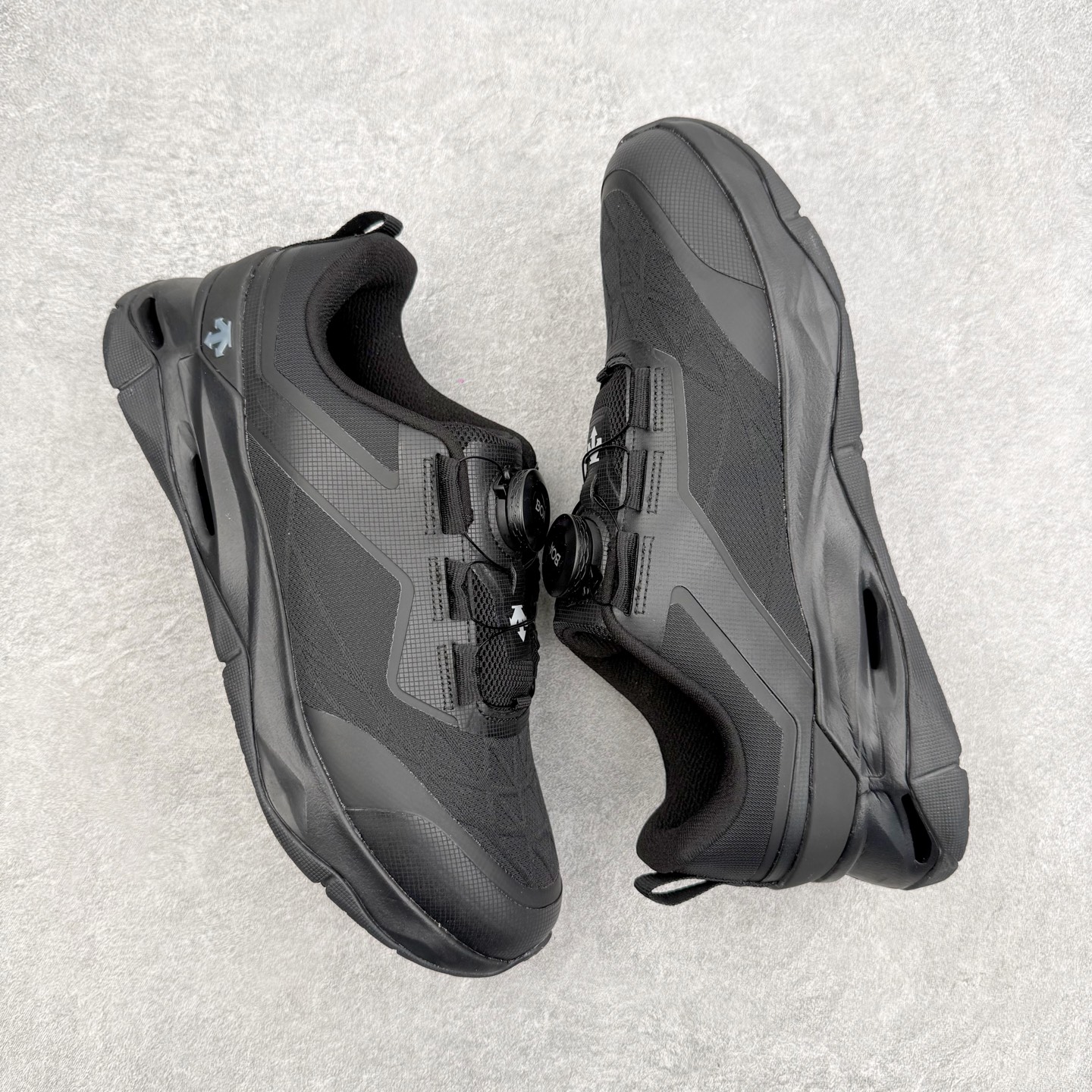 迪桑特DESCENTE TRAINING系列 CIRCUIT WIRE 2.0 BOA舒适贴合耐磨训练鞋