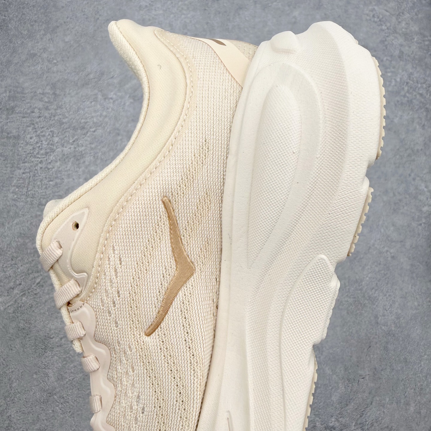 HOKA ONE ONE Bondi 9 WIDE 邦迪九代舒适防滑耐磨低帮休闲跑步鞋 HOKA ONE