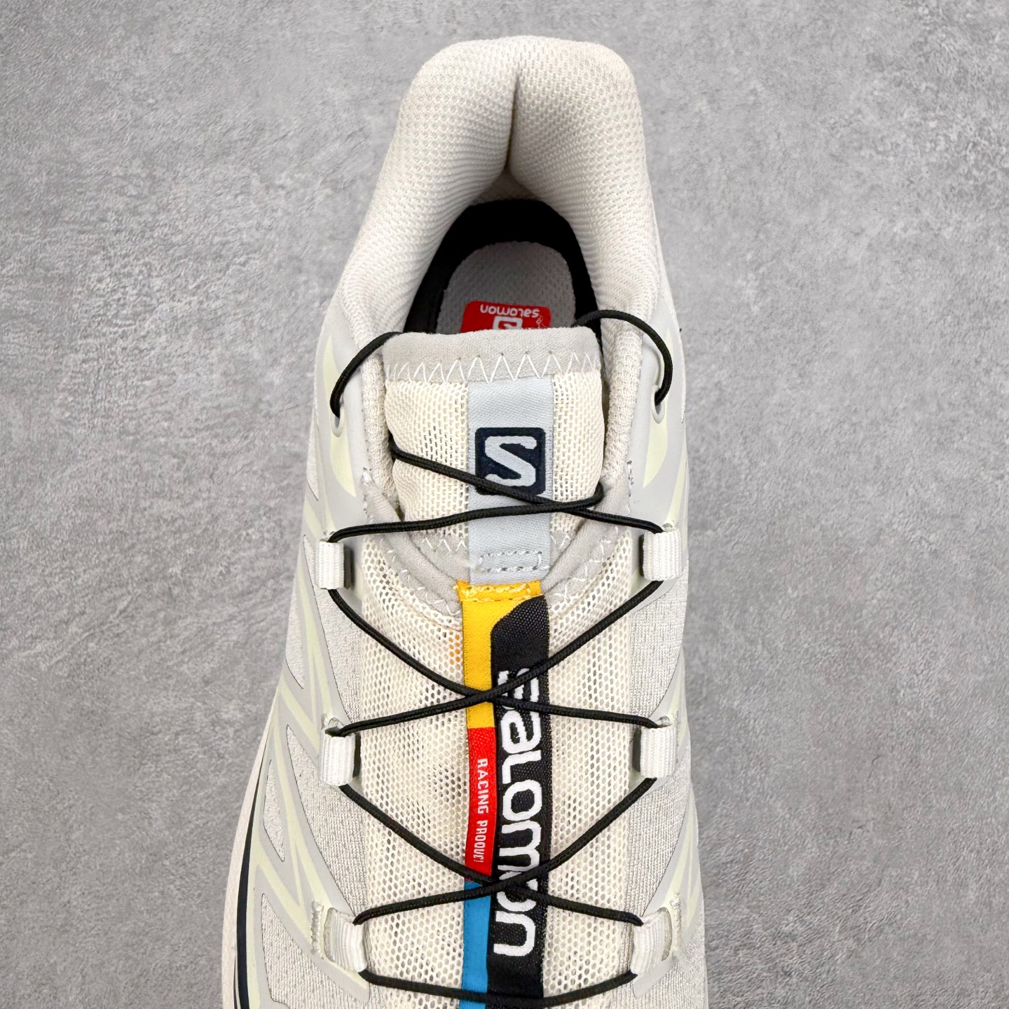 图片[5]-Salomon XT-6 萨洛蒙复古潮流户外机能登山跑鞋 纯原外贸平台特供订单 耗时半年巨作 全套原纸板楦头开发 原厂特供网布配套加持 确保原汁原味 完美呈现版型 原档数据独家私模五层组合大底 原装Ortholite轻量化鞋垫 中底布带钢印编号 原厂TPU锁扣 进口港宝加持 后跟自然饱满 还原公司包裹性 鞋面以“锯齿”状的包裹系统呈现 在基色底之下加入了各种色点缀 将公司的最新技术和时尚前卫的造型融入耐用的长跑款式中 鞋面由 TPU 薄膜制成 并焊接在高耐磨网眼上 使其既时尚又坚固 由 ACS底盘支撑 可增强稳定性和支撑力 以及由橡胶凸耳 Contragrip外底覆盖的 EVA 缓冲中底 旨在应对崎岖的地形 鞋舌上的彩色Salomon 标签、Quicklace 系统以及鞋头、鞋舌和鞋跟上的附加品牌使细节更加完美 让穿着者可以轻松驾驭户外与通勤下的任何运动生活场景 无缝鞋身户外随意纵横 颜值与脚感兼备 出街通勤 绝对非常吸睛 你值得拥有 尺码：36 36.5 37.5 38 38.5 39 40 40.5 41 42 42.5 43 44 44.5 45 注意：偏小1码-选品中心
