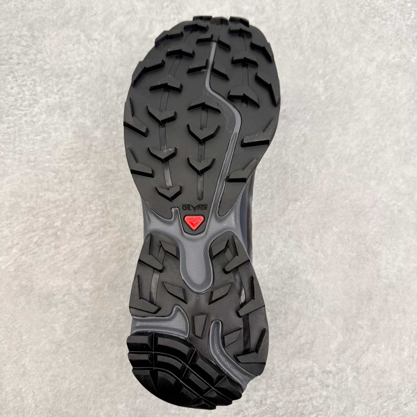 图片[9]-Salomon XT-6 萨洛蒙复古潮流户外机能登山跑鞋 纯原外贸平台特供订单 耗时半年巨作 全套原纸板楦头开发 原厂特供网布配套加持 确保原汁原味 完美呈现版型 原档数据独家私模五层组合大底 原装Ortholite轻量化鞋垫 中底布带钢印编号 原厂TPU锁扣 进口港宝加持 后跟自然饱满 还原公司包裹性 鞋面以“锯齿”状的包裹系统呈现 在基色底之下加入了各种色点缀 将公司的最新技术和时尚前卫的造型融入耐用的长跑款式中 鞋面由 TPU 薄膜制成 并焊接在高耐磨网眼上 使其既时尚又坚固 由 ACS底盘支撑 可增强稳定性和支撑力 以及由橡胶凸耳 Contragrip外底覆盖的 EVA 缓冲中底 旨在应对崎岖的地形 鞋舌上的彩色Salomon 标签、Quicklace 系统以及鞋头、鞋舌和鞋跟上的附加品牌使细节更加完美 让穿着者可以轻松驾驭户外与通勤下的任何运动生活场景 无缝鞋身户外随意纵横 颜值与脚感兼备 出街通勤 绝对非常吸睛 你值得拥有 尺码：36 36.5 37.5 38 38.5 39 40 40.5 41 42 42.5 43 44 44.5 45 注意：偏小1码-选品中心