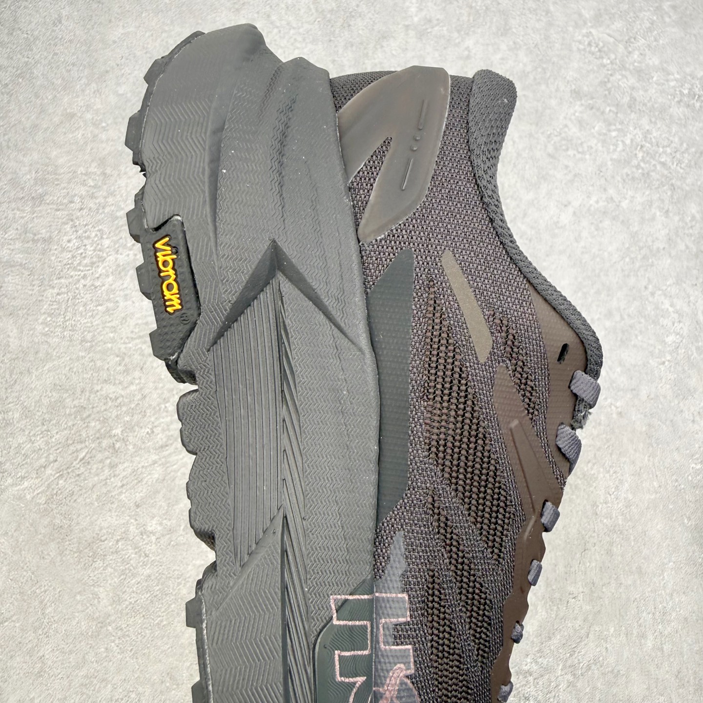 HOKA ONE ONE Mafate X 舒适轻盈低帮休闲越野跑步鞋 HOKA ONE ONE是来自美