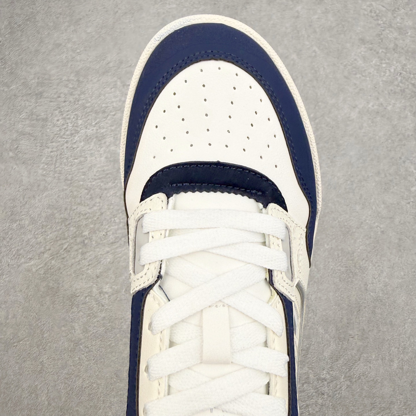 AD Originals DROP STEP Low 2.0 三叶草新款 低帮校园休闲运动板鞋 汇聚80