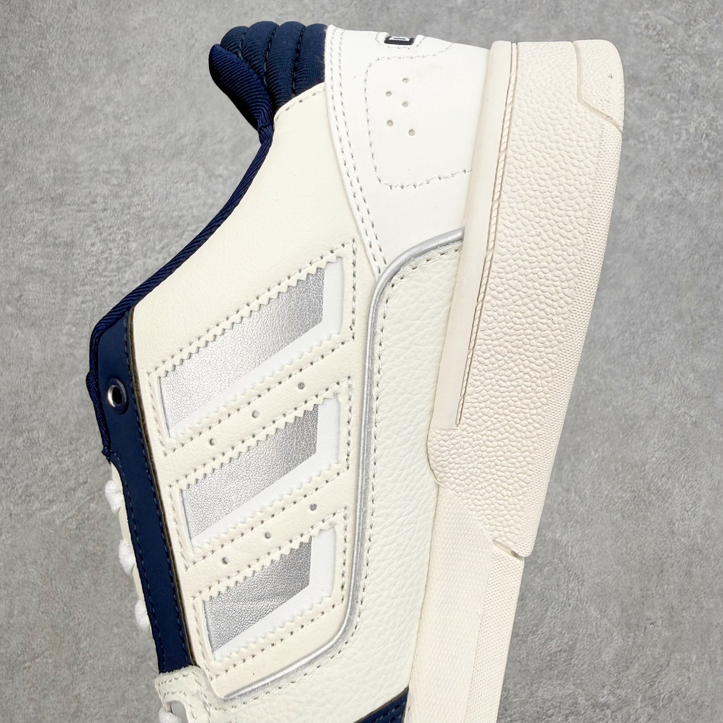 AD Originals DROP STEP Low 2.0 三叶草新款 低帮校园休闲运动板鞋 汇聚80