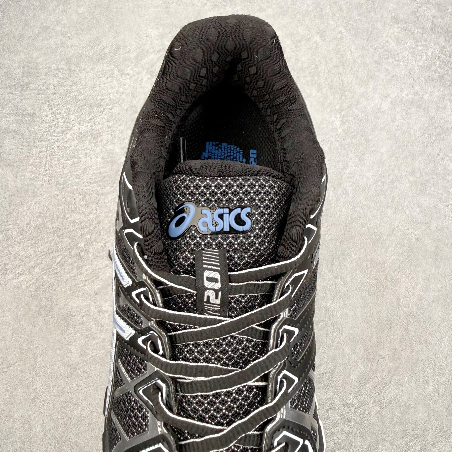 Asics Gel-kayano 20 亚瑟士舒适时尚低帮跑步鞋 GEL-KAYANO 20代问世于20