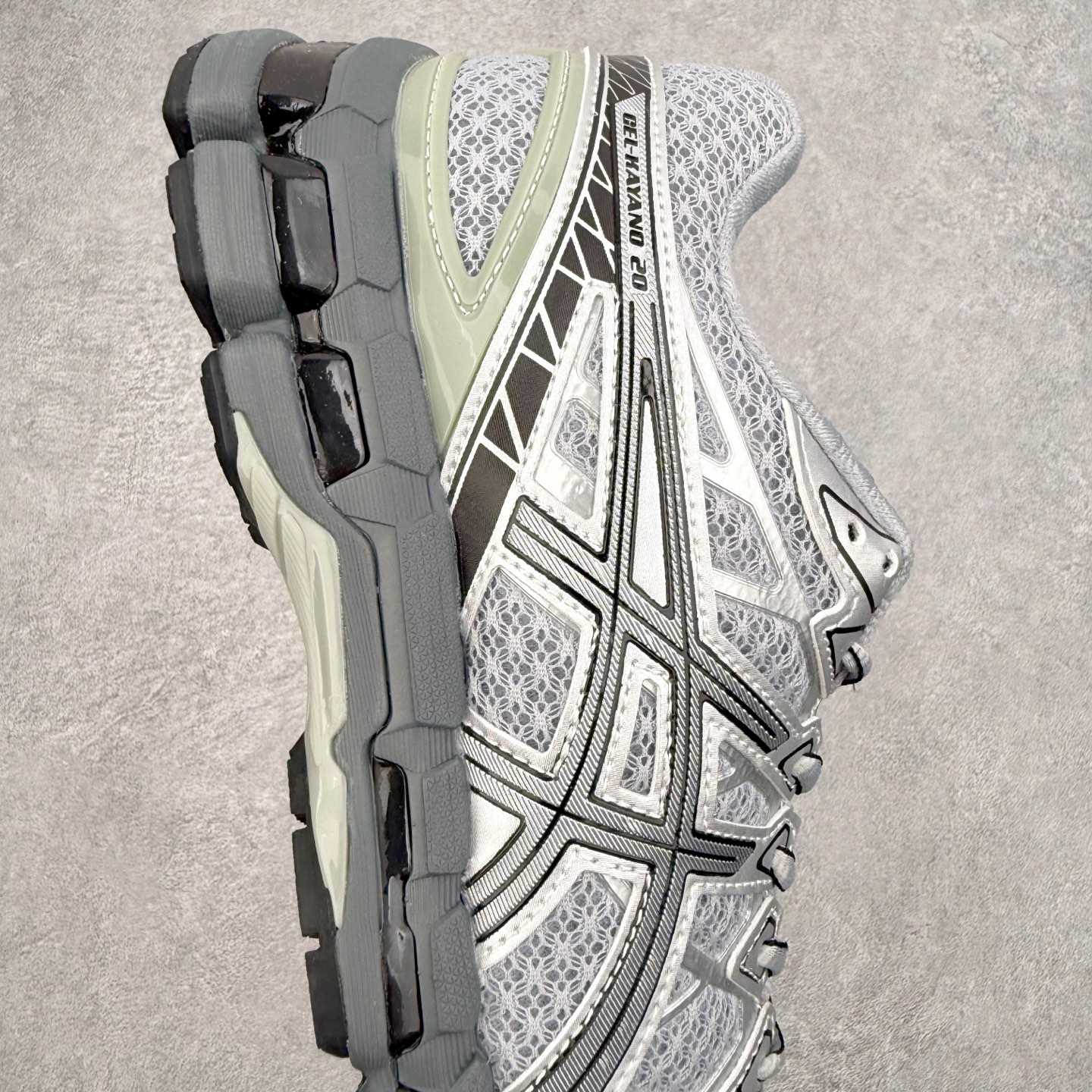 Asics Gel-kayano 20 亚瑟士舒适时尚低帮跑步鞋 GEL-KAYANO 20代问世于20