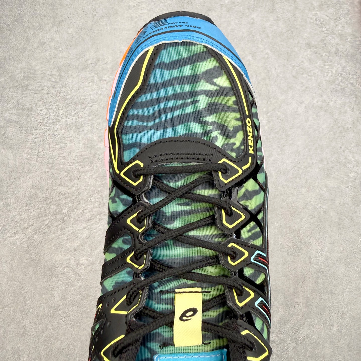 Asics Gel-kayano 20 亚瑟士舒适时尚低帮跑步鞋 GEL-KAYANO 20代问世于20