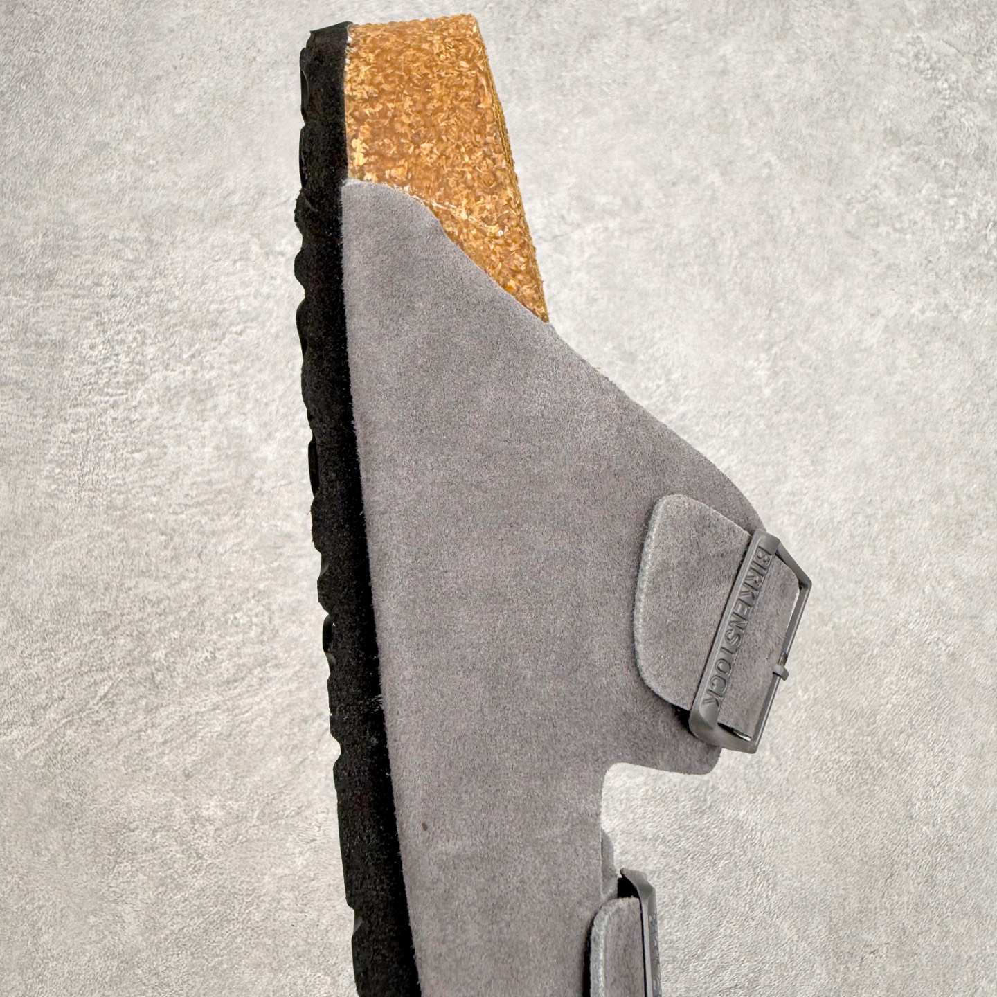 ＃福利特价‼️Birkenstock Arizona 系列勃肯皮革绒面双扣时尚凉拖鞋 牛皮绒面革质地柔软