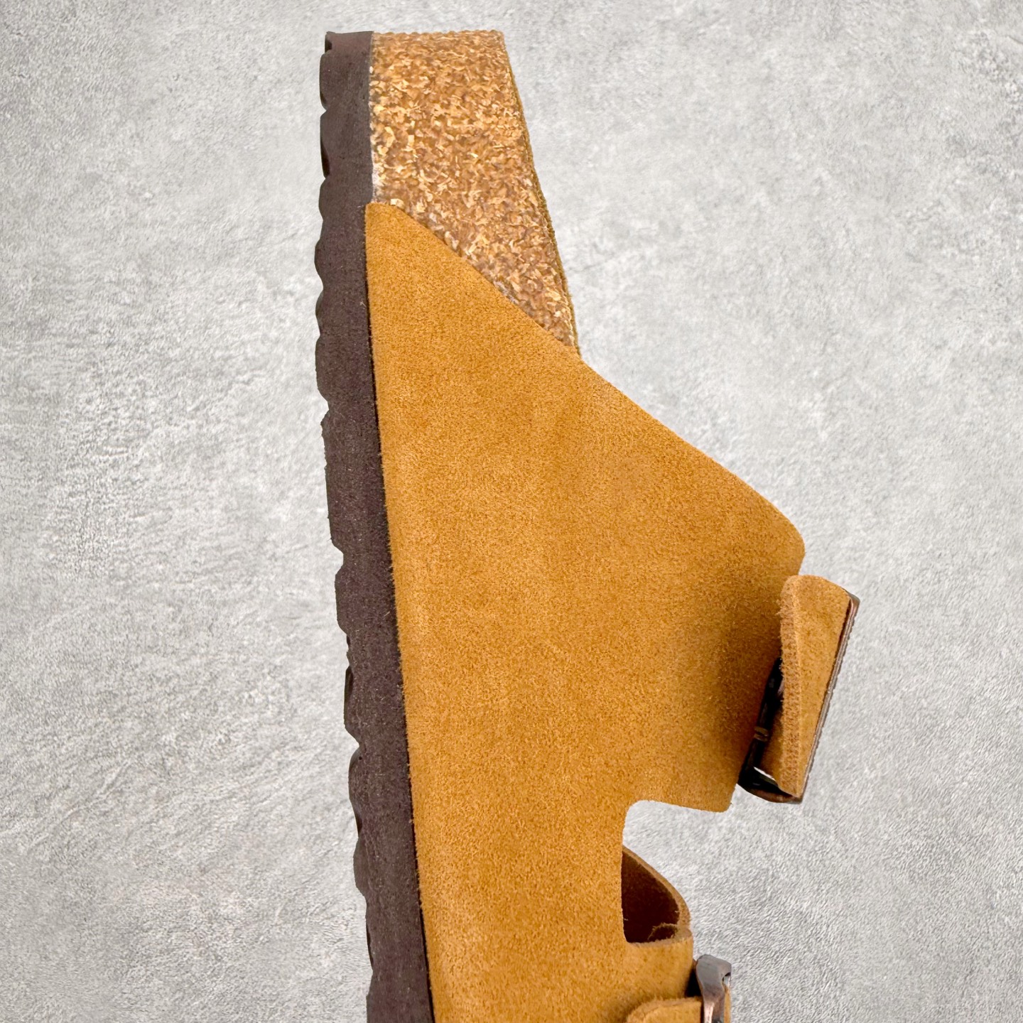 ＃福利特价‼️Birkenstock Arizona 系列勃肯皮革绒面双扣时尚凉拖鞋 牛皮绒面革质地柔软
