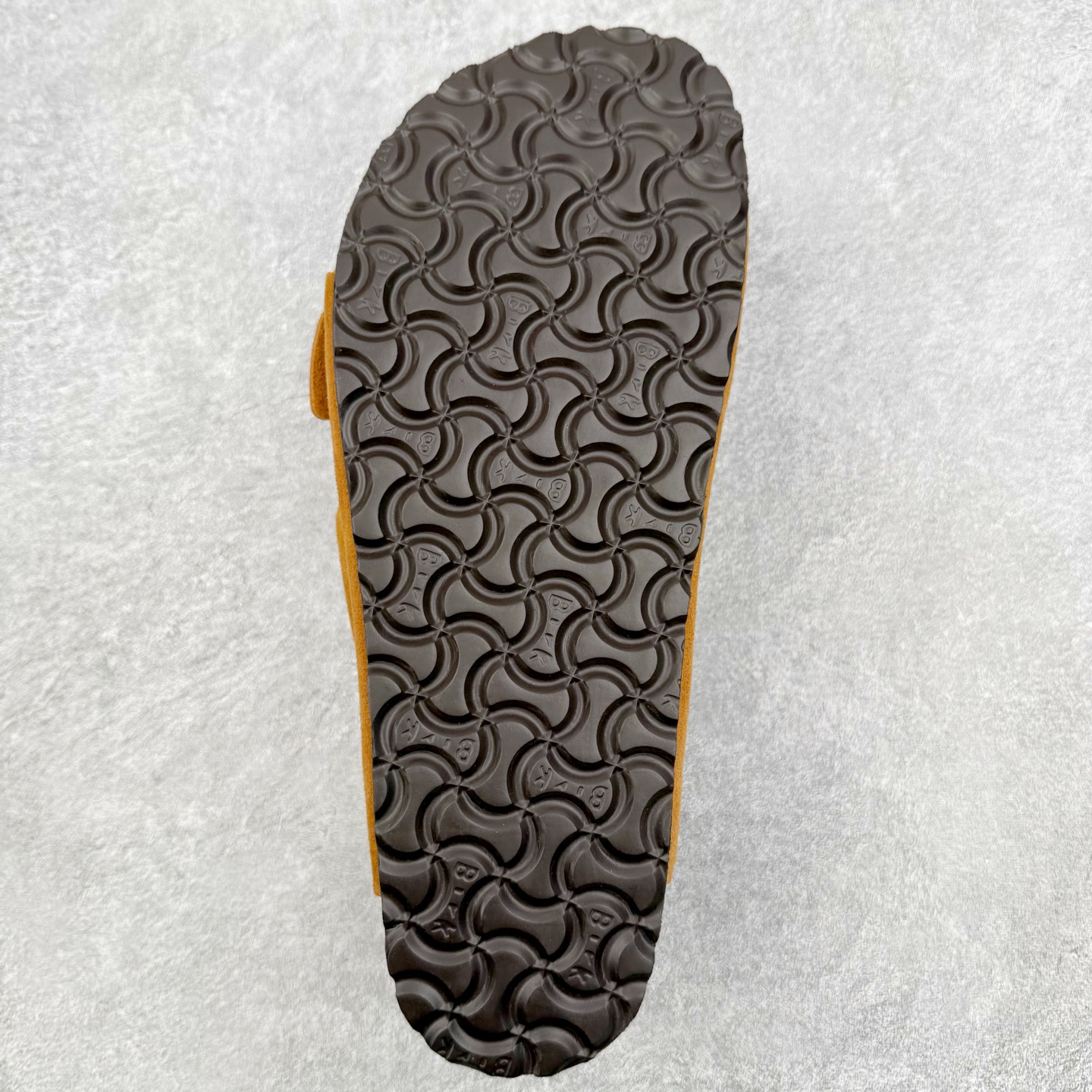 ＃福利特价‼️Birkenstock Arizona 系列勃肯皮革绒面双扣时尚凉拖鞋 牛皮绒面革质地柔软