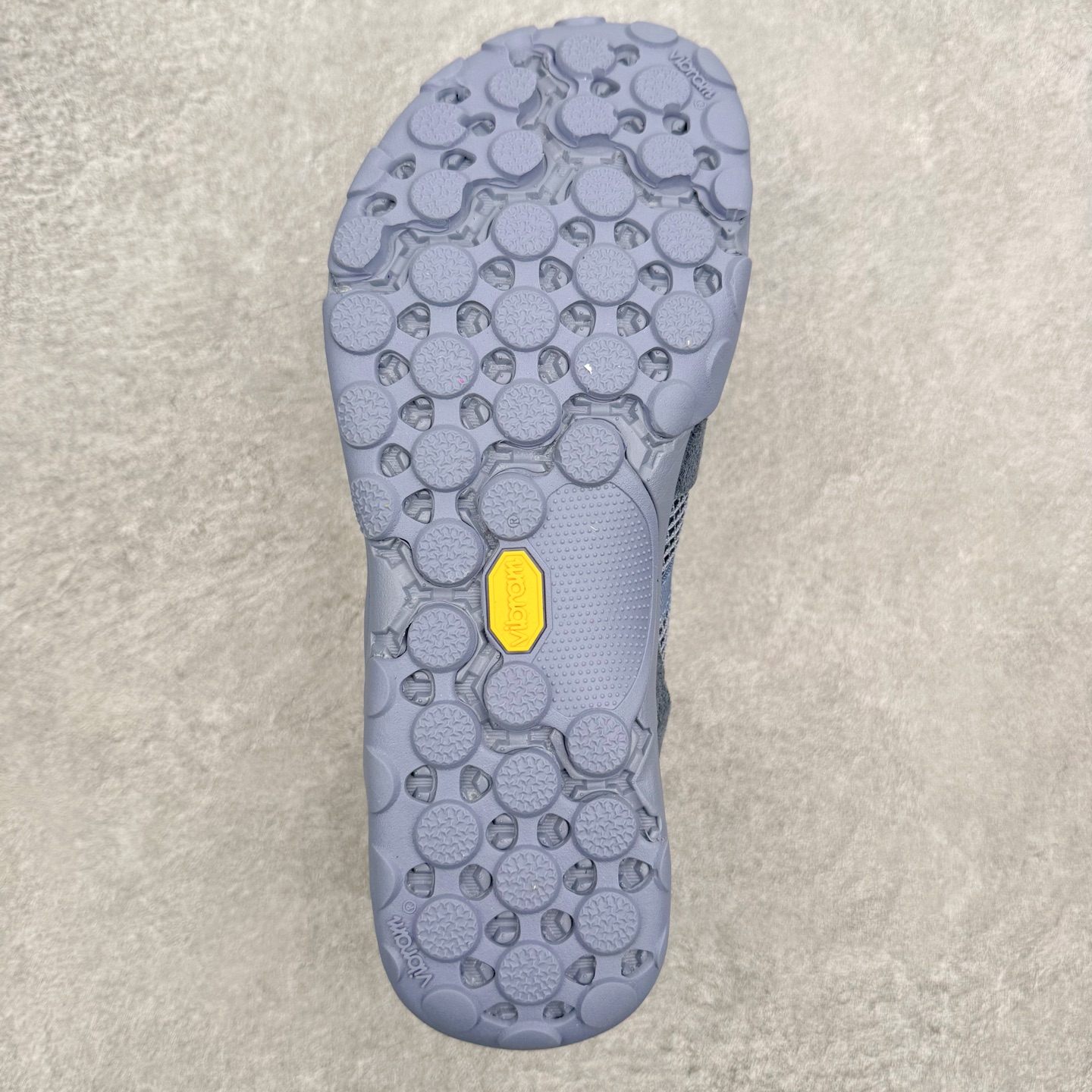New Balance MT10 NB新百伦薄底赤足鞋减震防滑透气低帮休闲跑步鞋 尺码：36 37 37