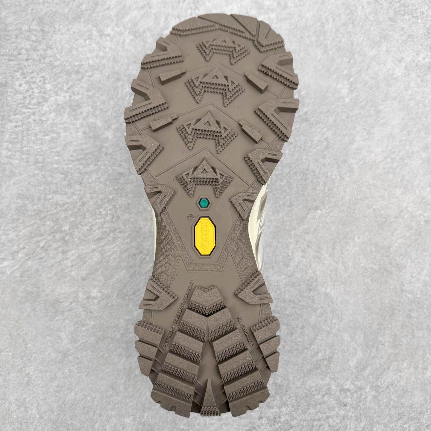 KAILAS 凯乐石远征5代 FLT 舒适简约经典登山 防滑耐磨防水低帮徒步鞋 KAILAS凯乐石品牌是