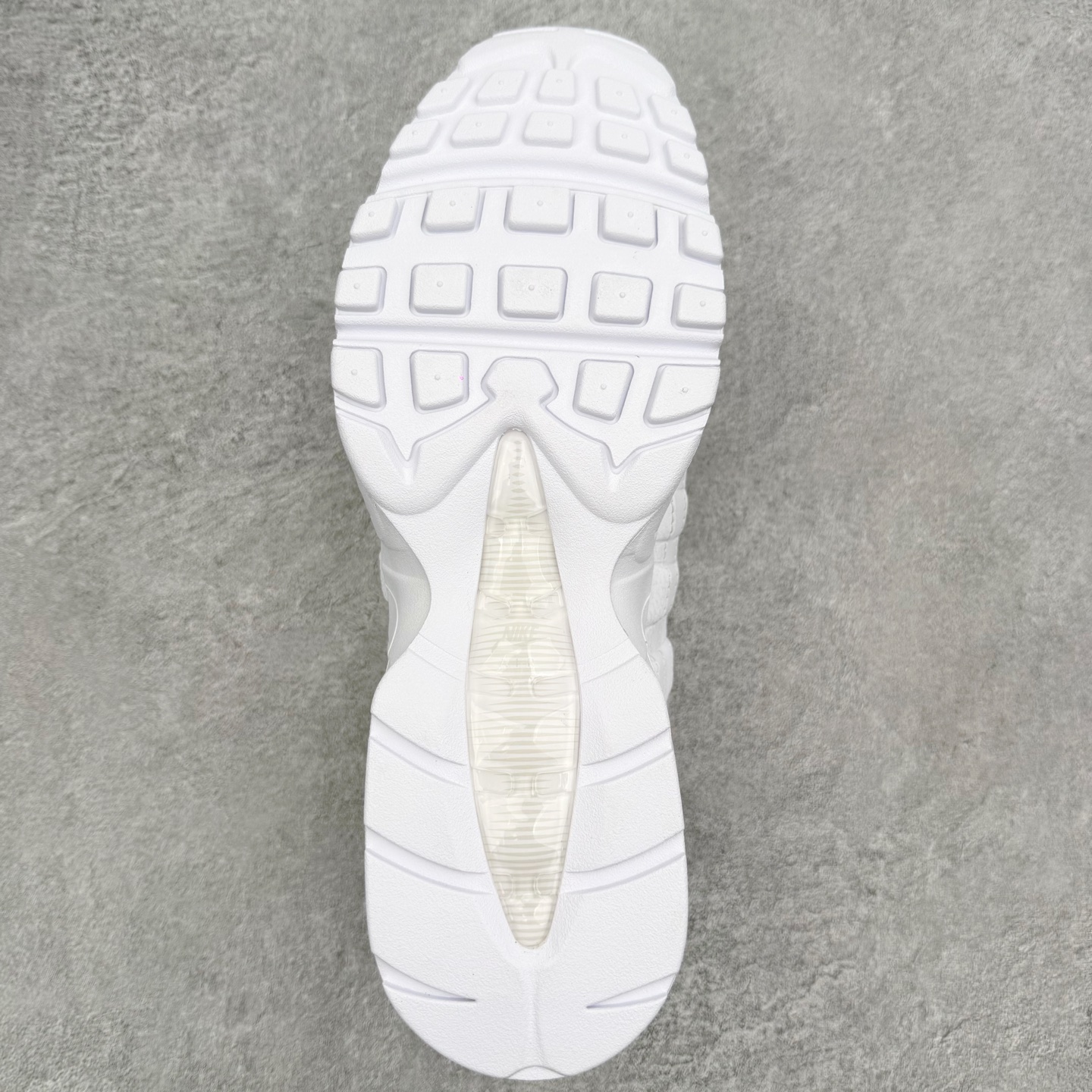NK Air Max 95 复古减震气垫跑鞋 HM8755-100 经典重温 外单专供大厂出品 品质稳定