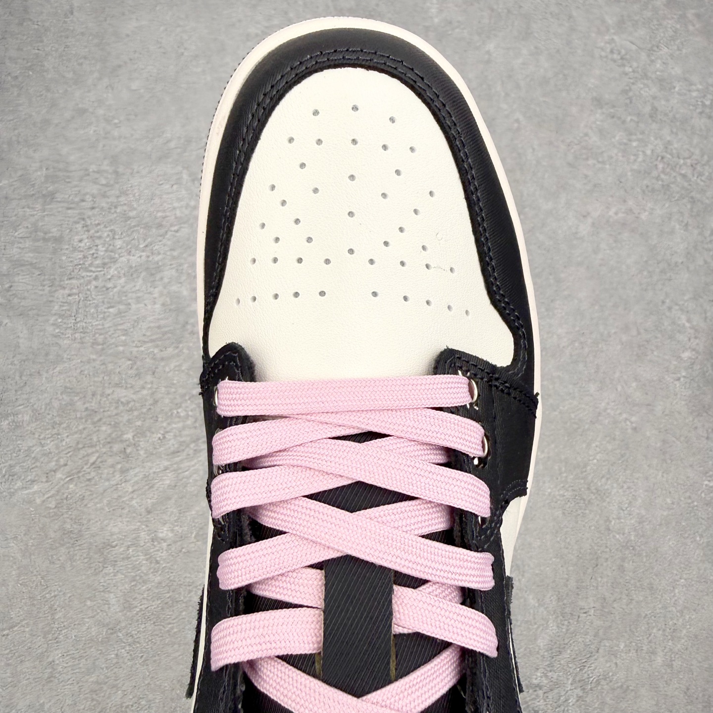 Air Jordan AJ1 Low 低帮 黑粉 II0595-001 终端优势供应 市面中低帮最具代表