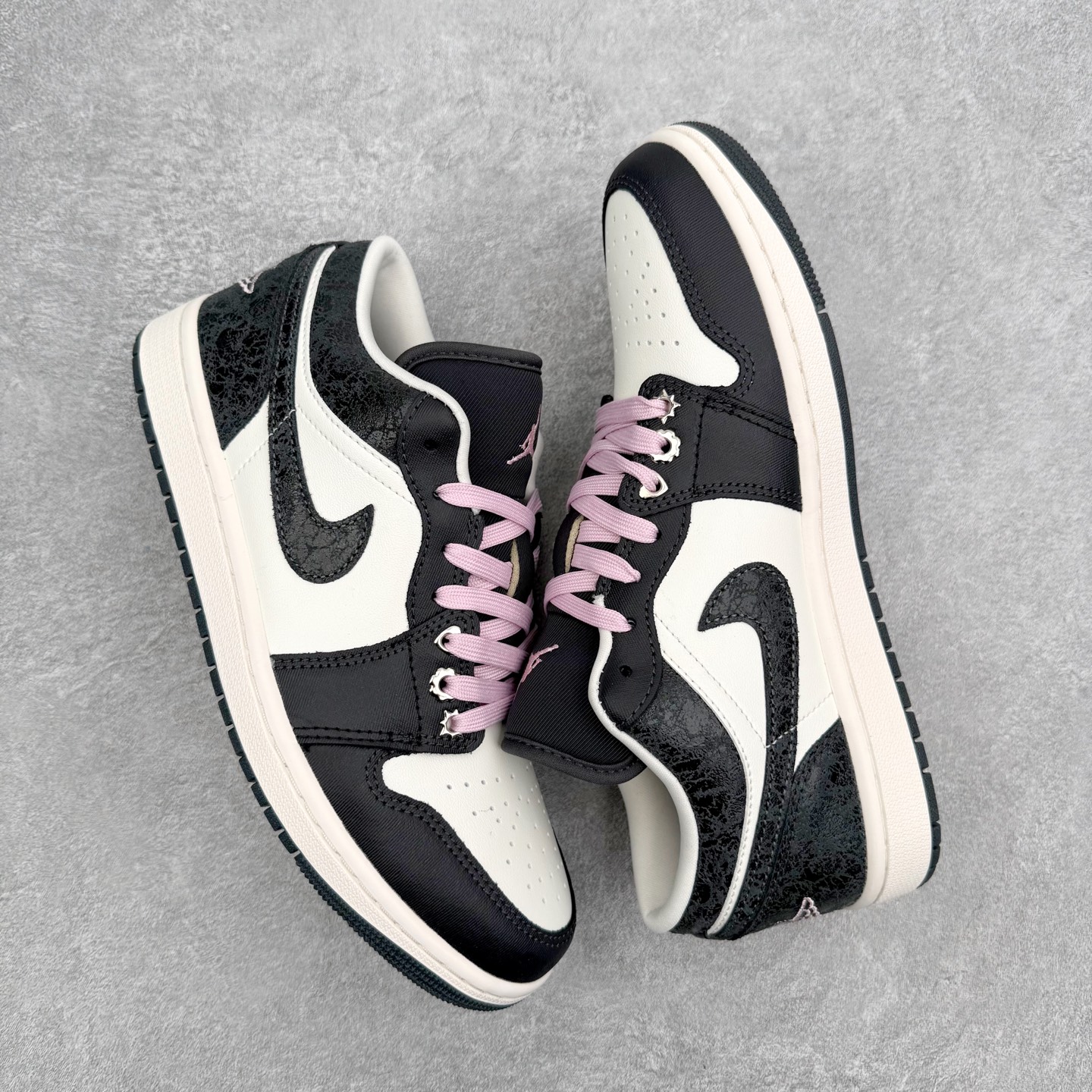 Air Jordan AJ1 Low 低帮 黑粉 II0595-001 终端优势供应 市面中低帮最具代表