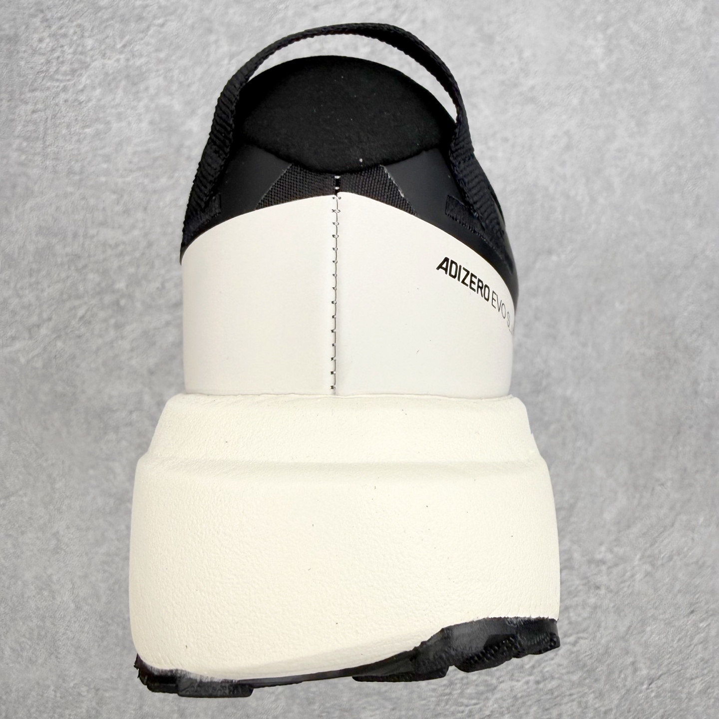 AD Adizero EVO SL ATR M 马拉松竞速专业跑鞋 CELERMESH针织网面非常轻薄 
