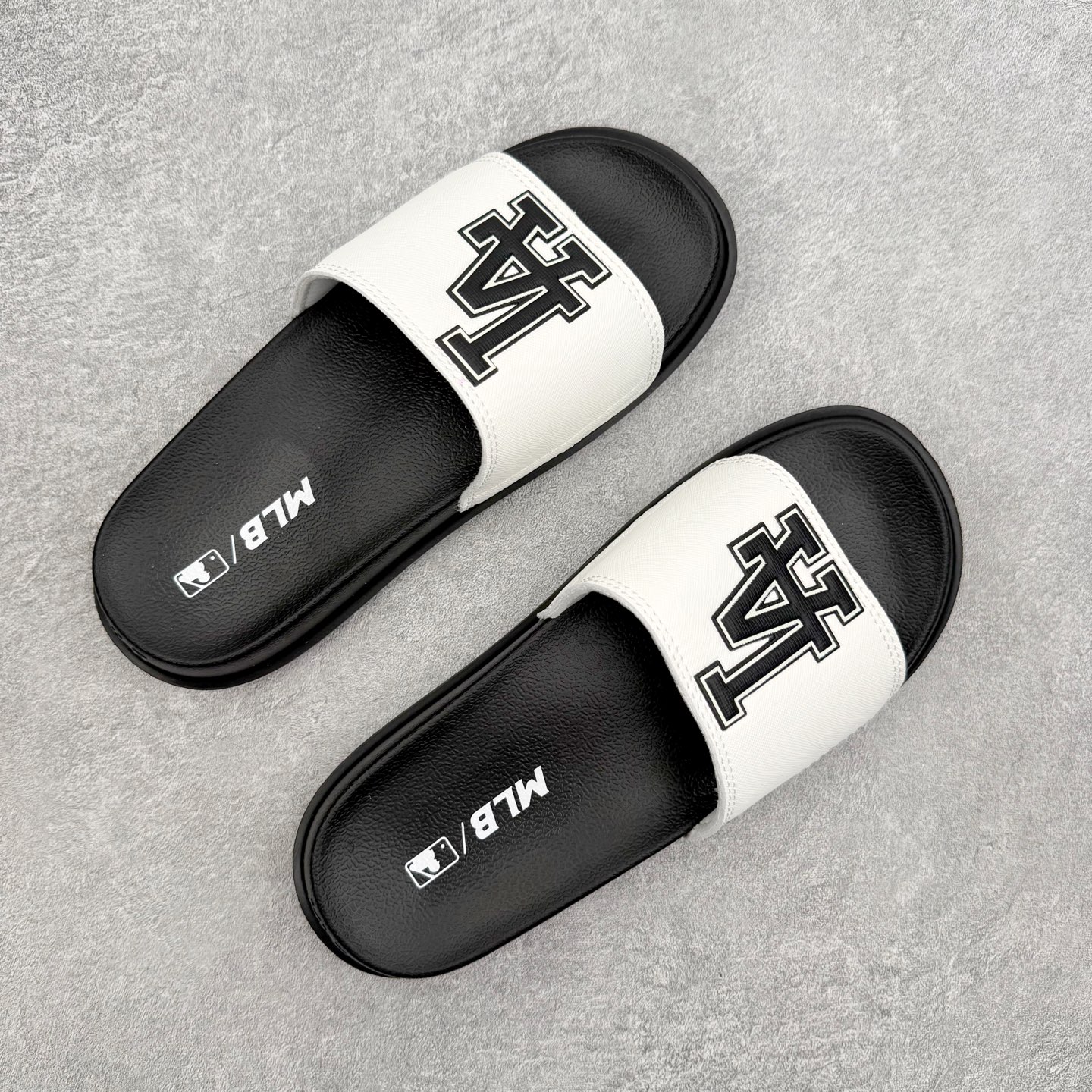 MLB baseball League Slippers 美国榄球洋基队限定字母拖百搭潮流款情侣休闲运动