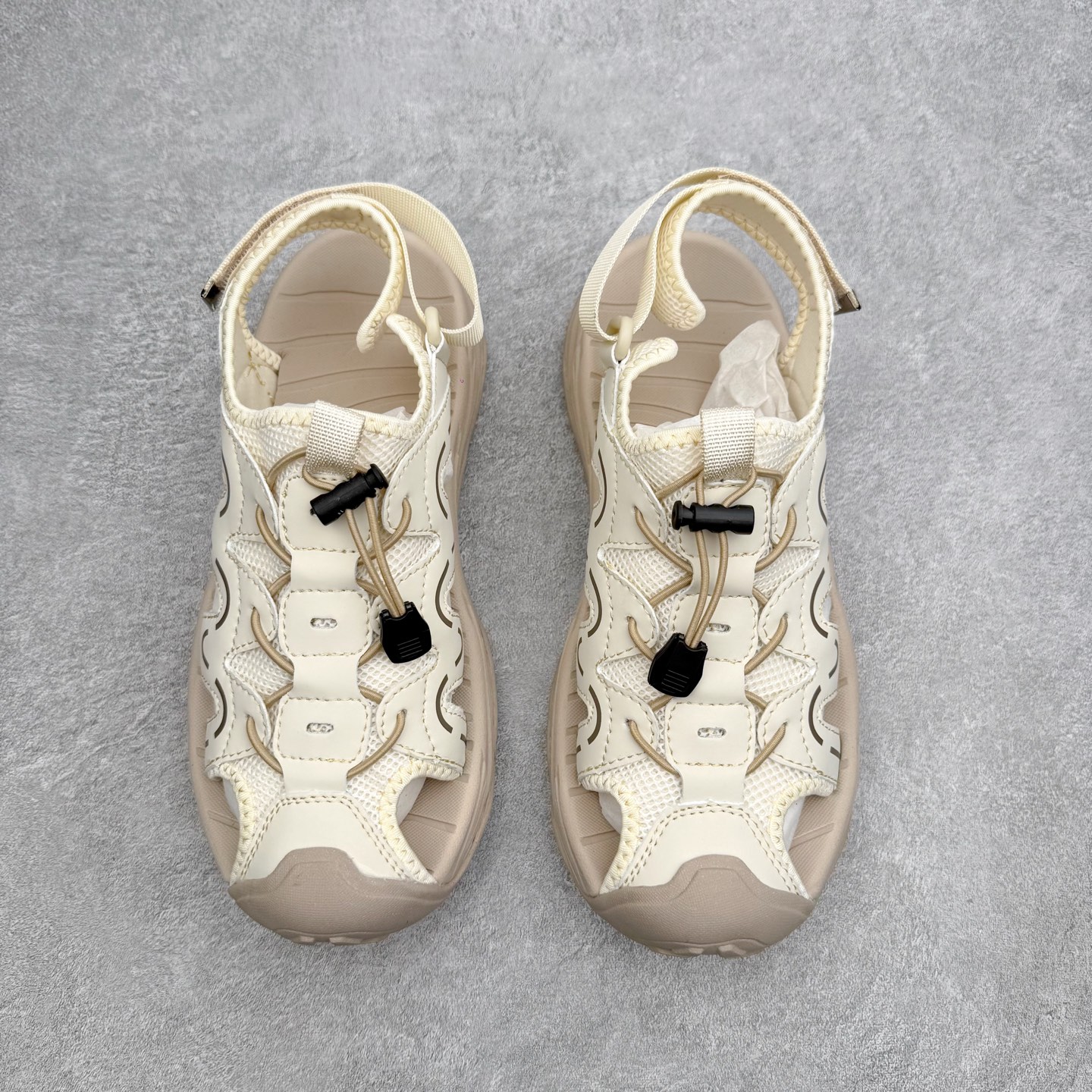 ecco爱步 BIOM LITE W 25秋舒适百搭时尚气质低帮生活休闲鞋凉鞋 ECCO以三大核心特征为